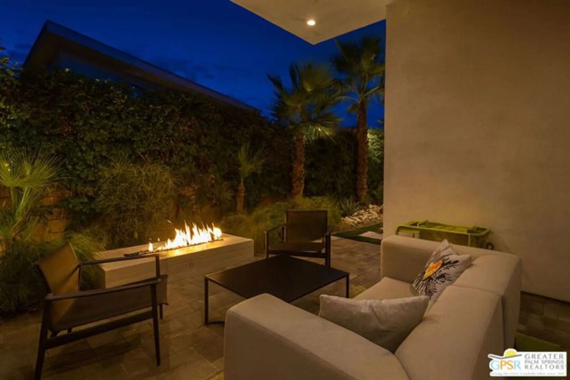Property Slideshow image 12 of 43 | 1136 cyan ln, Palm Springs, CA, 92262