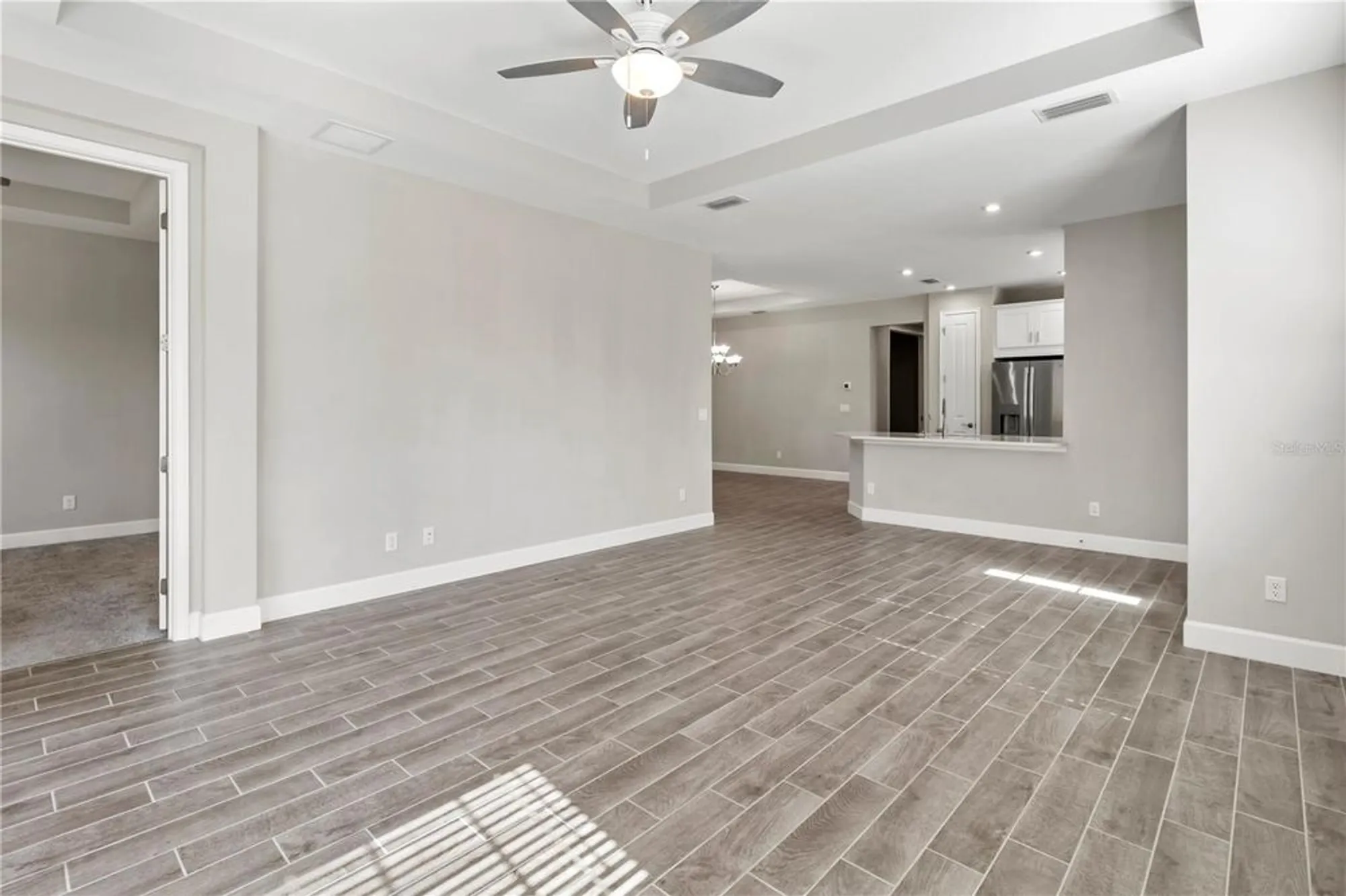 Property Slideshow image 9 of 32 | 6250 plateau ct, Bradenton, FL, 34203