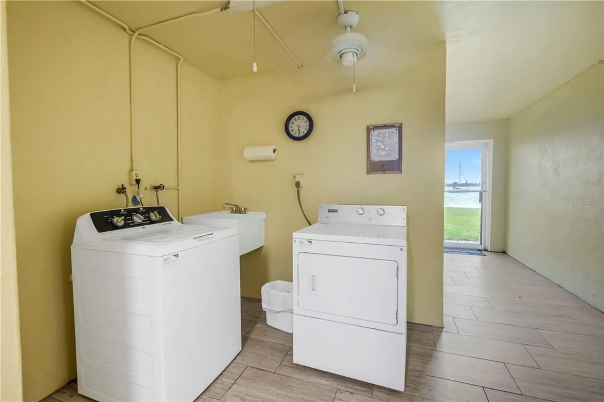 Property Slideshow image 46 of 73 | 4525 cove cir apt 102, Saint Petersburg, FL, 33708