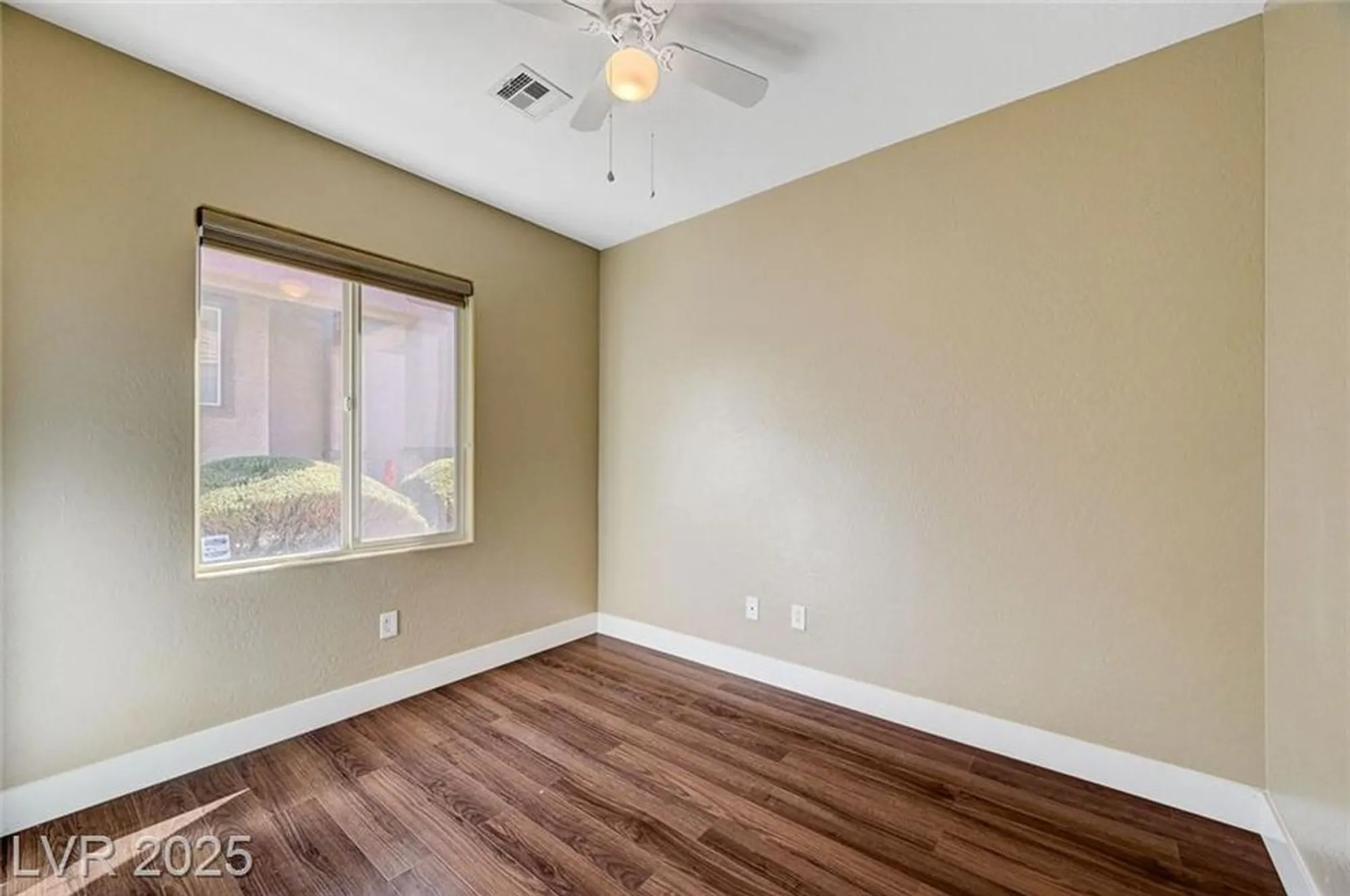 Property Slideshow image 34 of 61 | 2496 serene moon dr, Henderson, NV, 89044