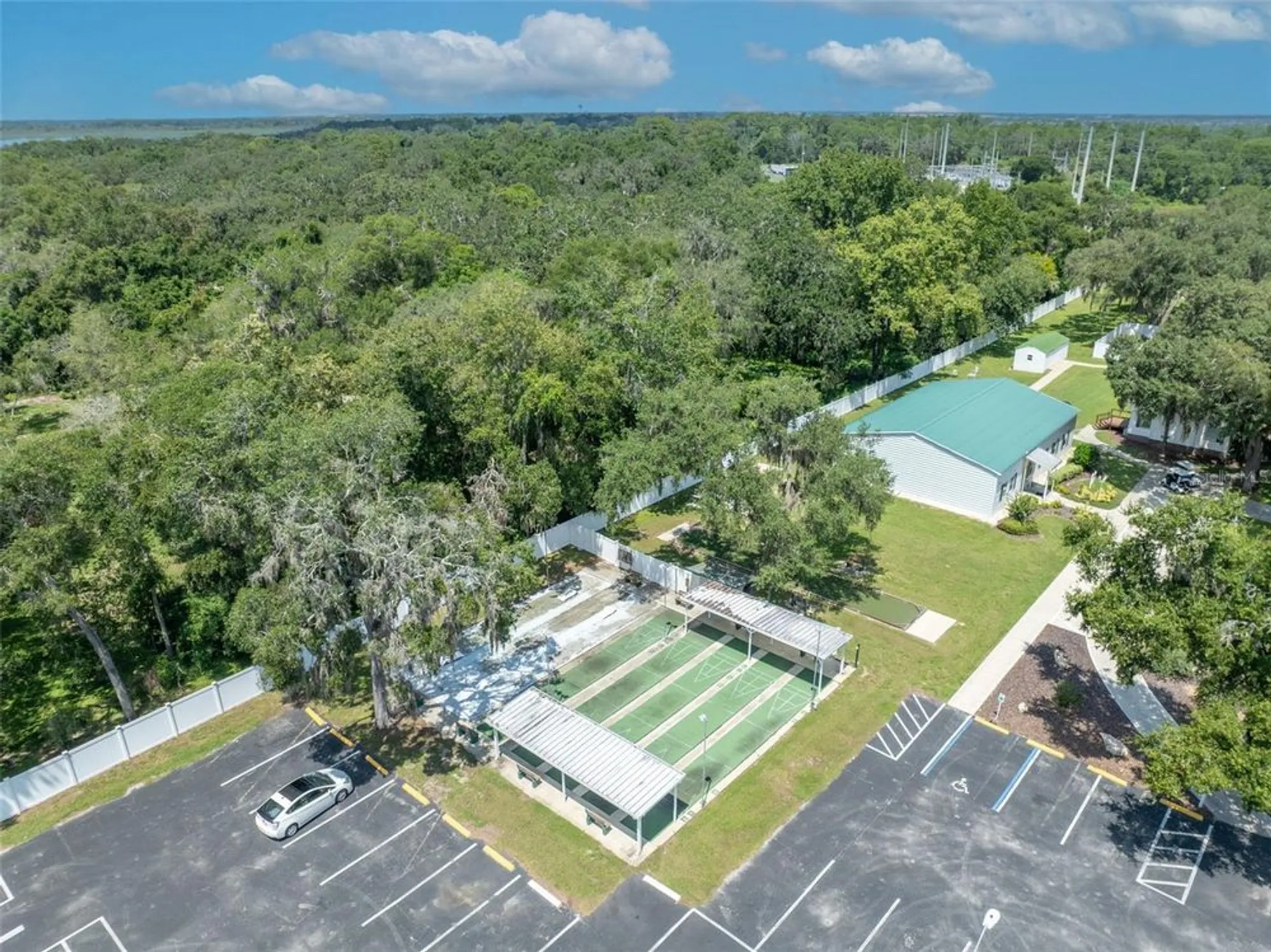 Property Slideshow image 33 of 41 | 109 lyonia ln, Wildwood, FL, 34785