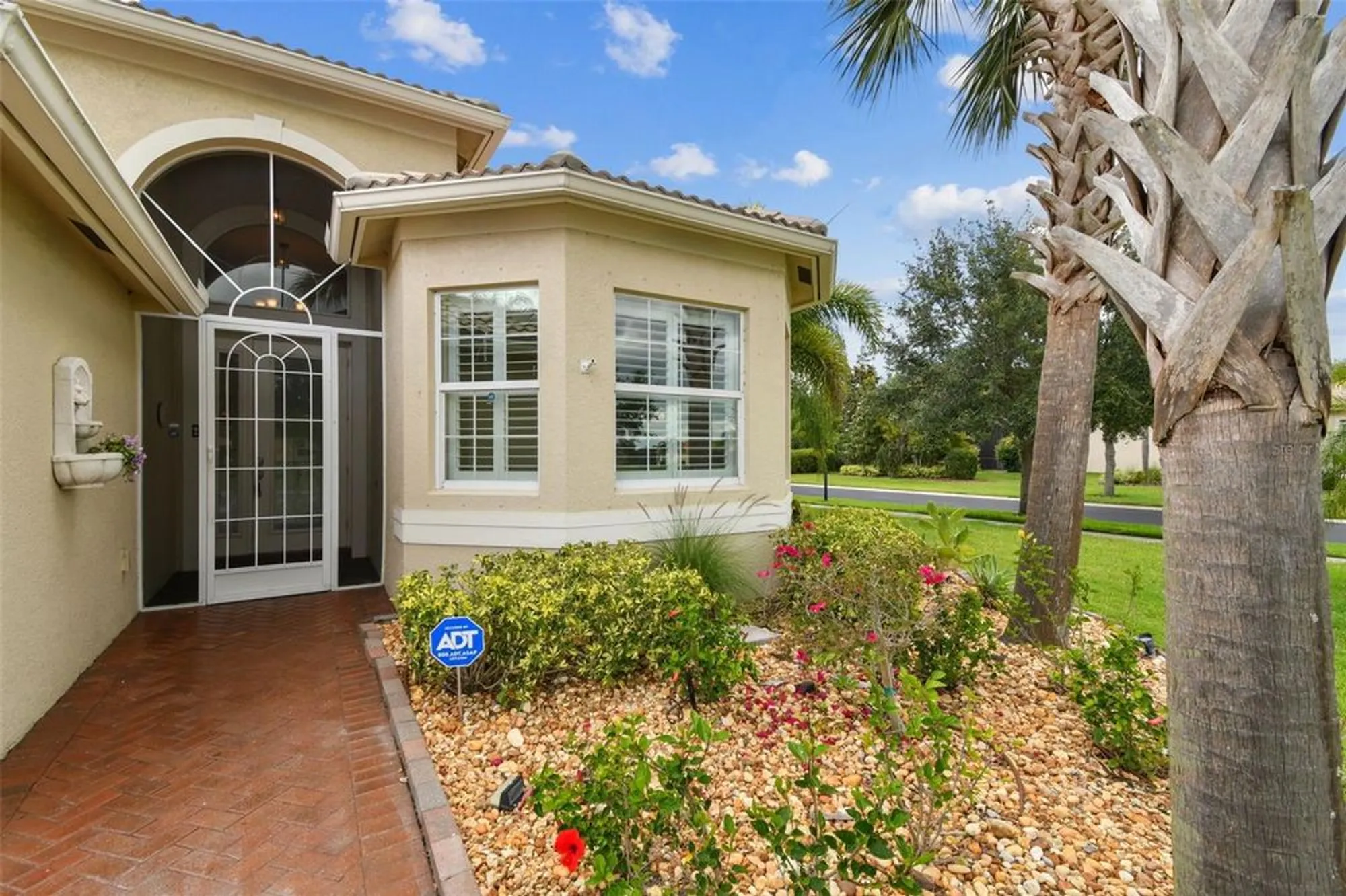 Property Slideshow image 7 of 100 | 16101 cape coral dr, Wimauma, FL, 33598