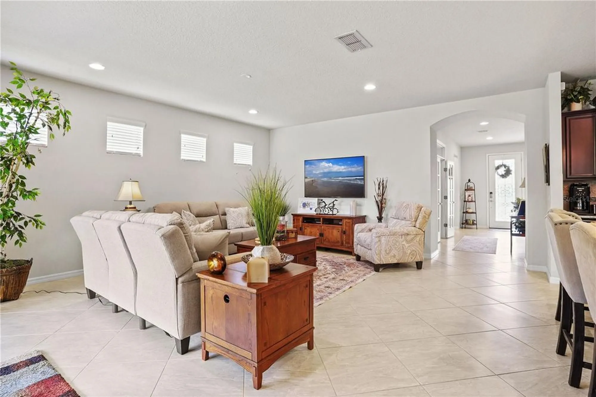 Property Slideshow image 7 of 53 | 329 alicante ct, Davenport, FL, 33837