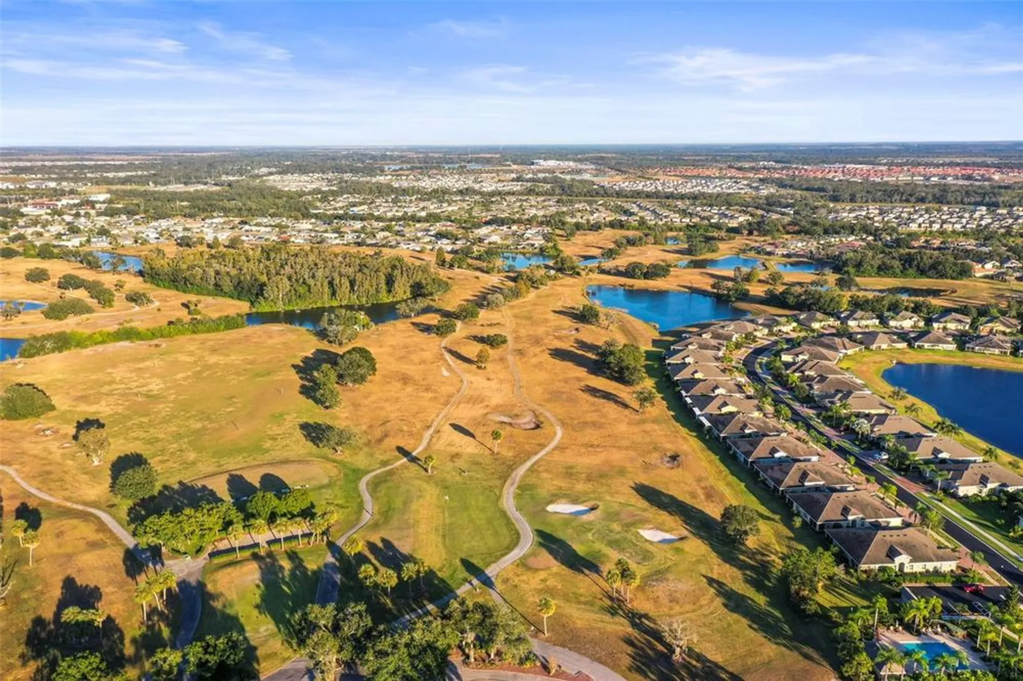 Property Slideshow image 42 of 71 | 718 chipper dr, Sun City Center, FL, 33573