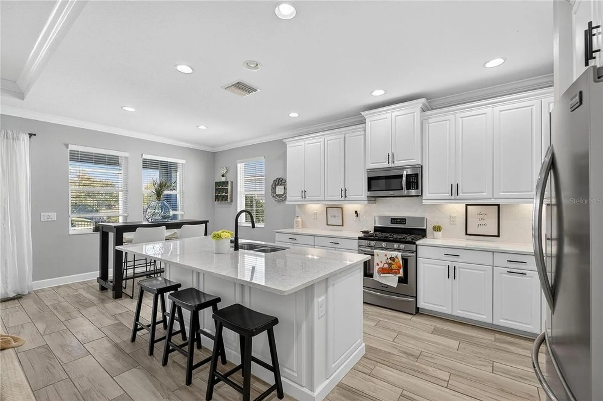 Property Slideshow image 26 of 63 | 5128 admiral pointe dr, Apollo Beach, FL, 33572