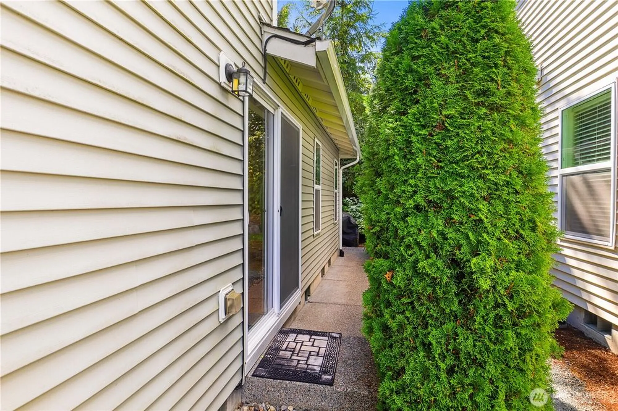 Property Slideshow image 25 of 31 | 24129 ne 112th ln # 151, Redmond, WA, 98053
