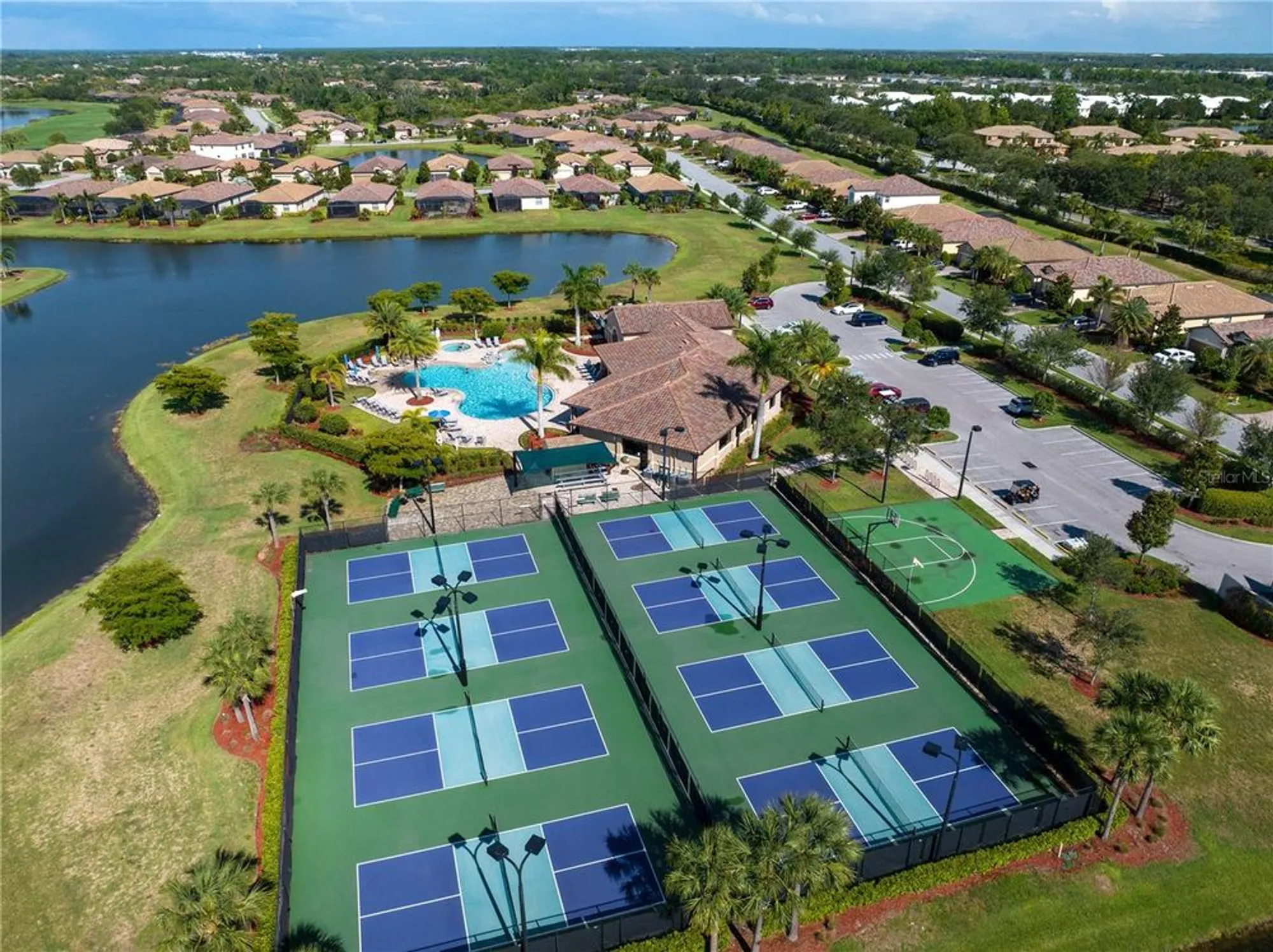 Property Slideshow image 90 of 93 | 7235 river hammock dr unit 103, Bradenton, FL, 34212