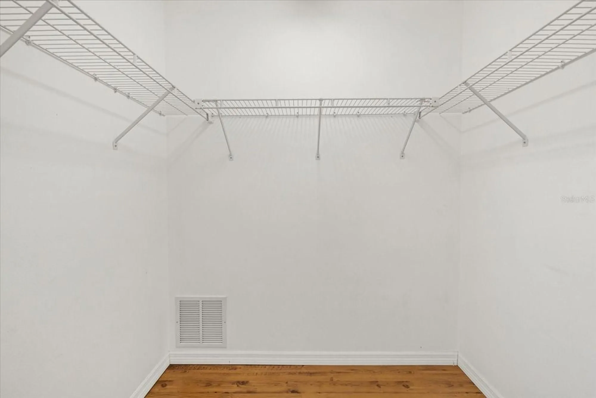 Property Slideshow image 20 of 33 | 7205 wood creek dr 16, Sarasota, FL, 34231