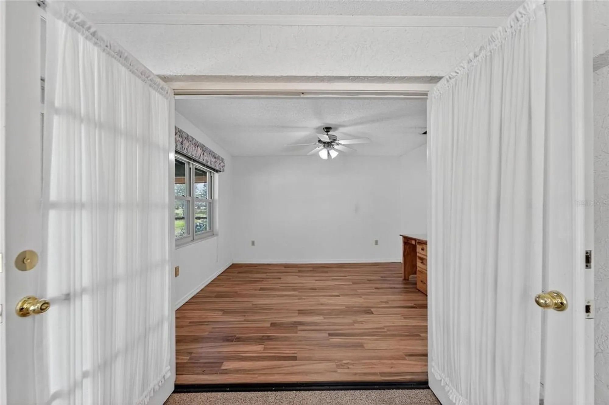 Property Slideshow image 22 of 79 | 2007 east view dr, Sun City Center, FL, 33573