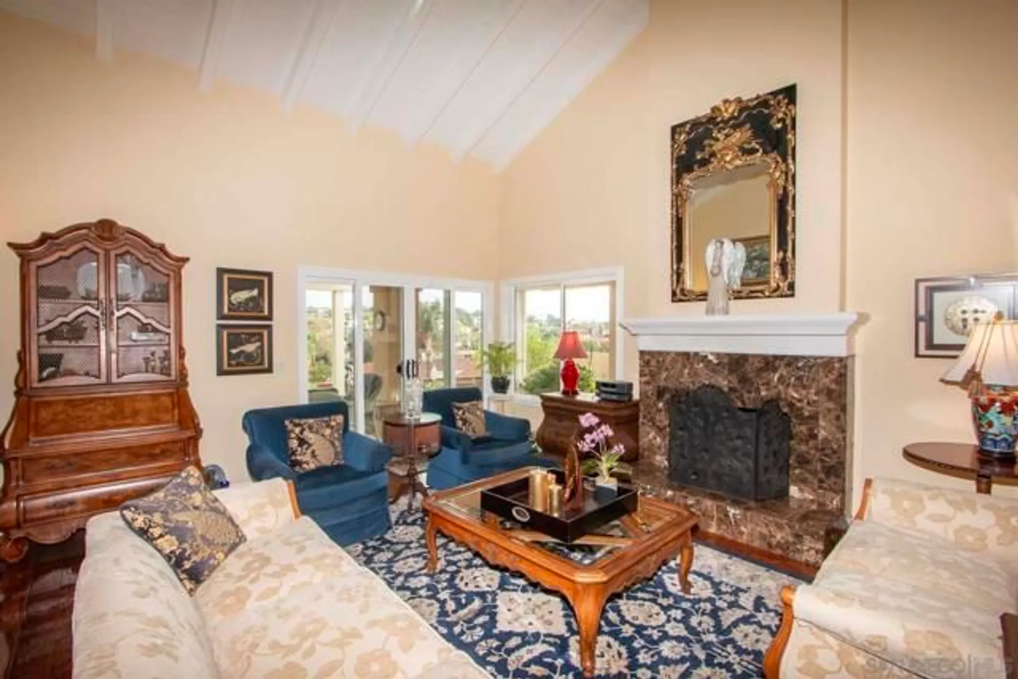 Property Slideshow image 10 of 48 | 17639 caminito hercuba, San Diego, CA, 92128