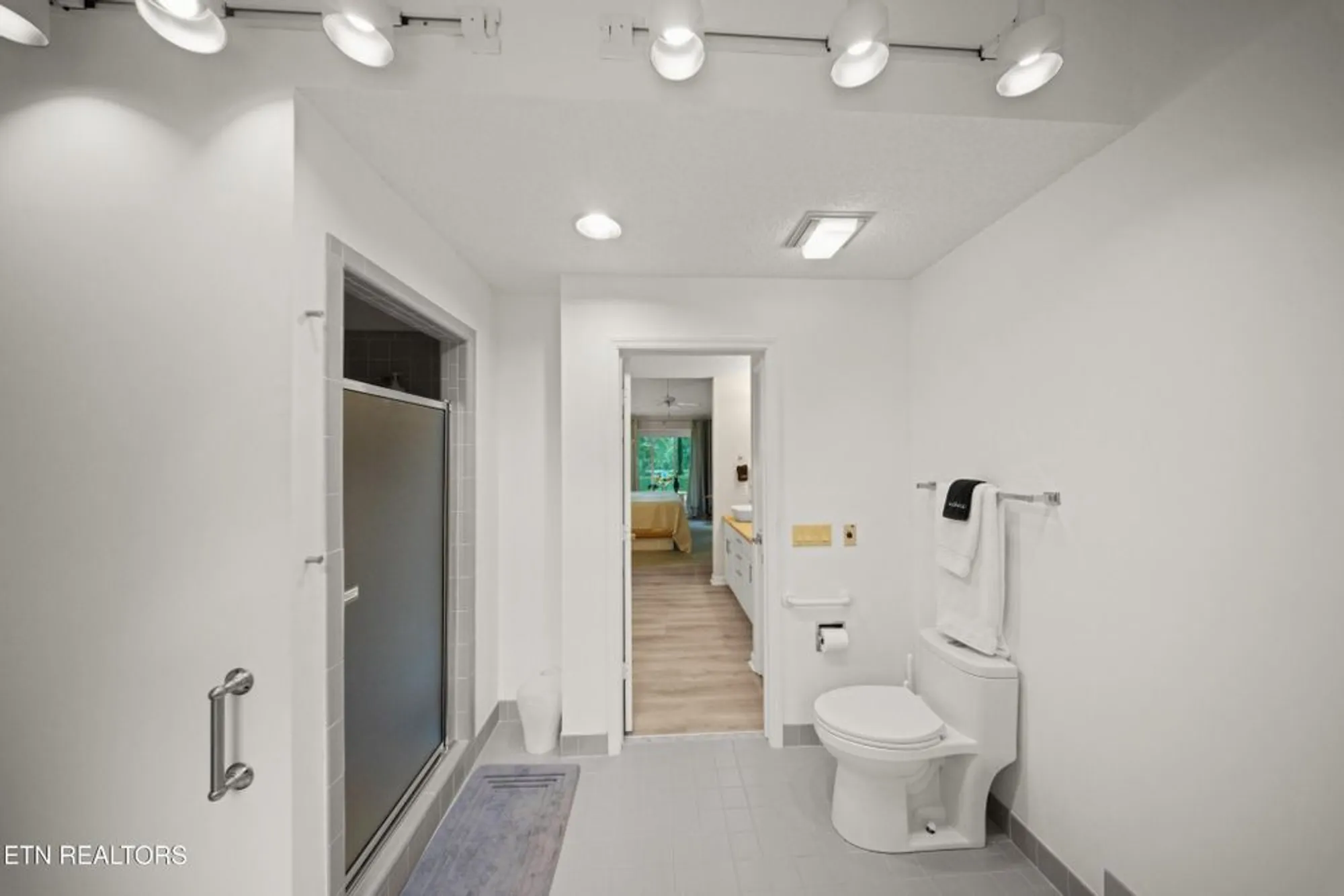 Property Slideshow image 19 of 45 | 213 dorchester ct, Crossville, TN, 38558