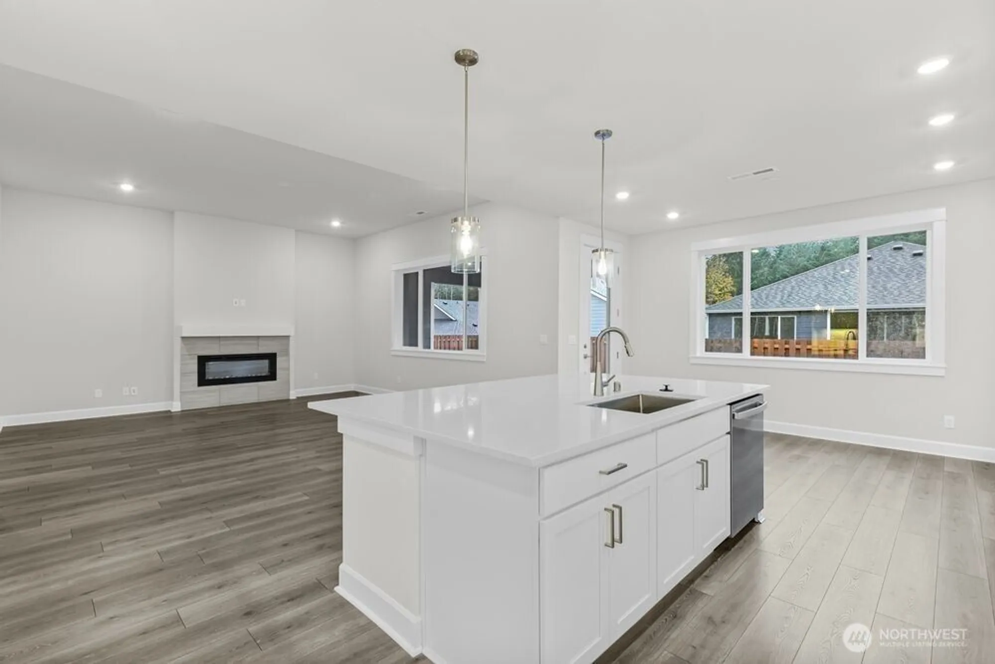 Property Slideshow image 4 of 23 | 9245 nootka ct, Lacey, WA, 98513