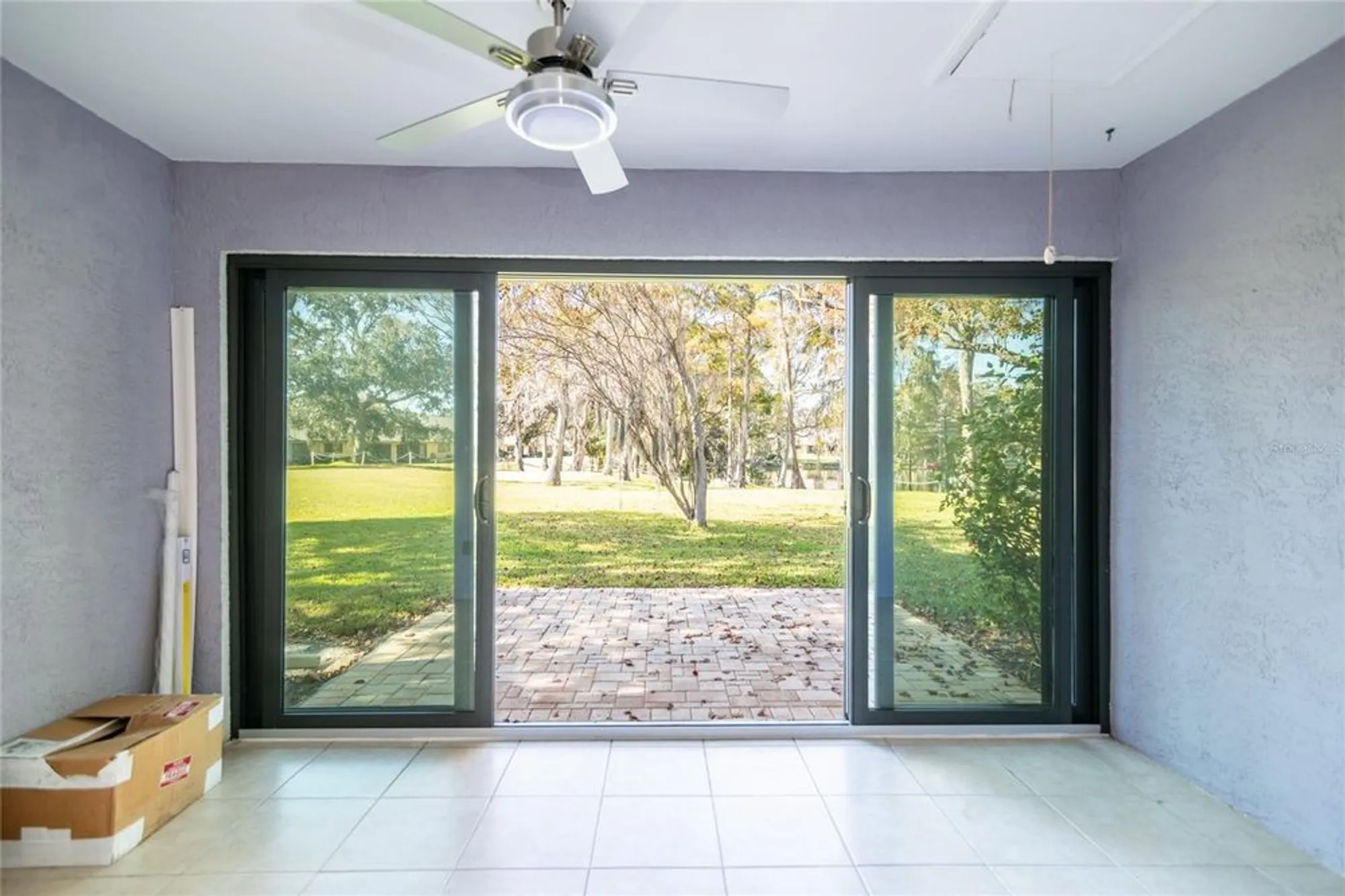 Property Slideshow image 13 of 32 | 2502 laurelwood dr # 3b, Clearwater, FL, 33763