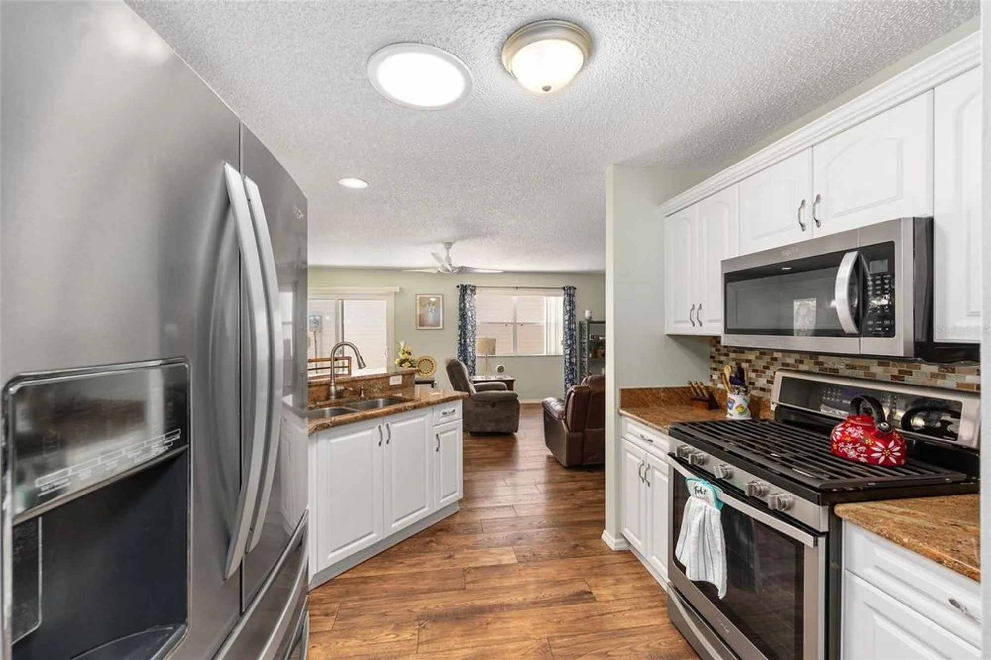 Property Slideshow image 13 of 45 | 2805 burgos dr, The Villages, FL, 32162