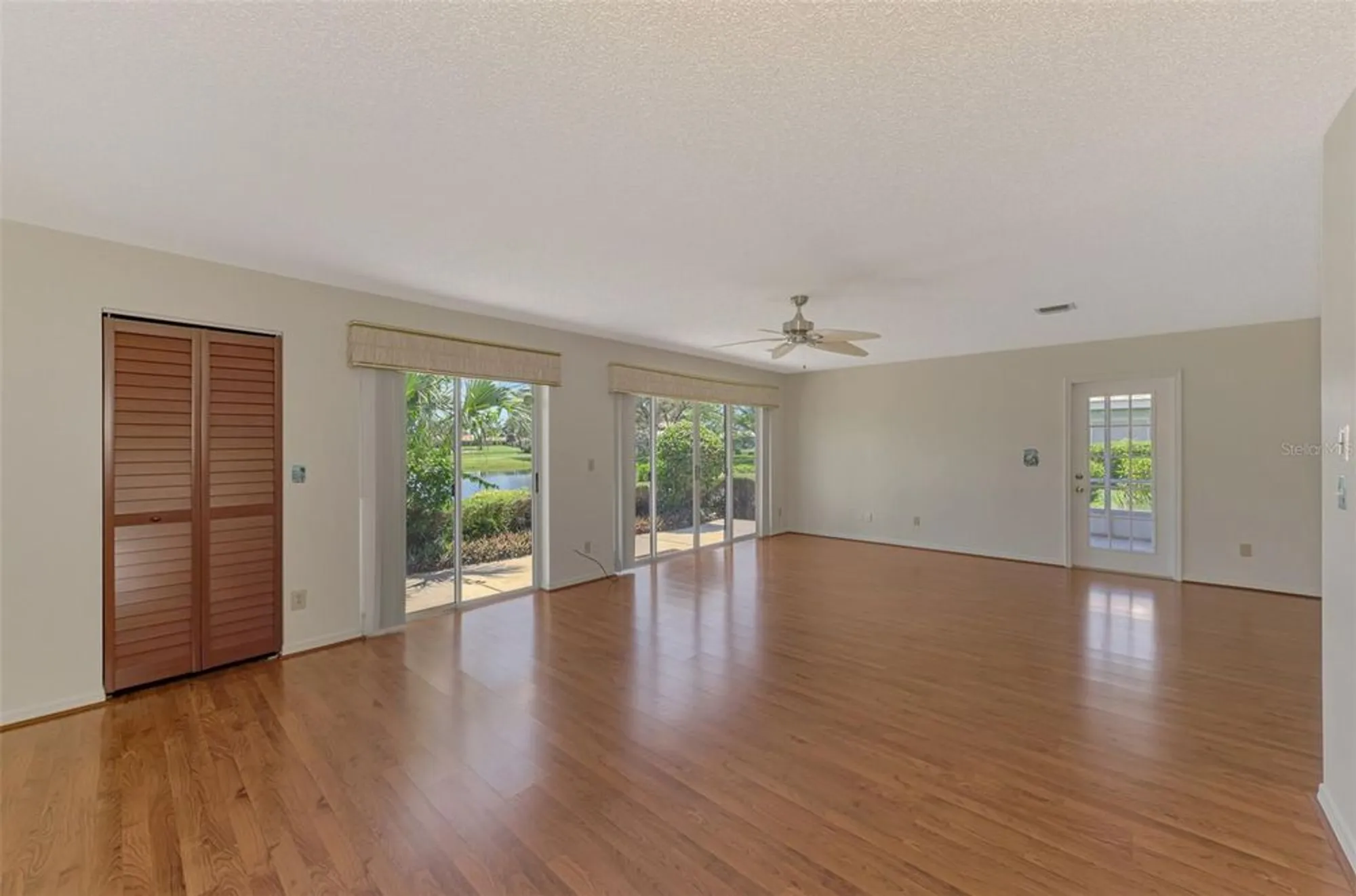 Property Slideshow image 10 of 58 | 420 wexford cir # 124, Venice, FL, 34293
