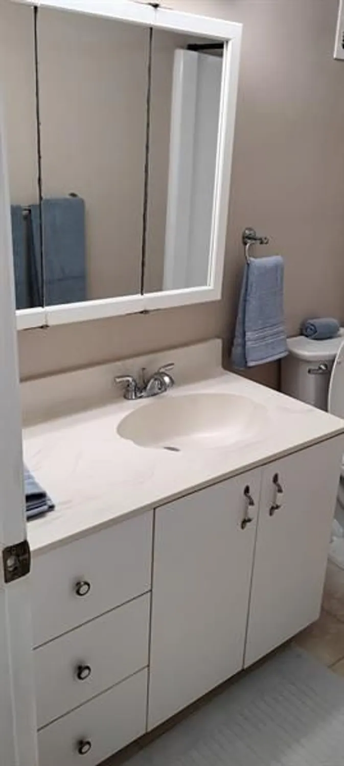 Property Slideshow image 9 of 10 | 230 ne 26th ave apt 103, Boynton Beach, FL, 33435