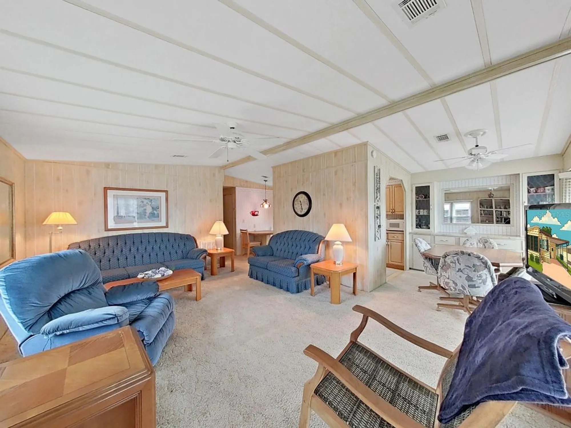 Property Slideshow image 18 of 45 | 4909 foxwood lake dr, Lakeland, FL, 33810