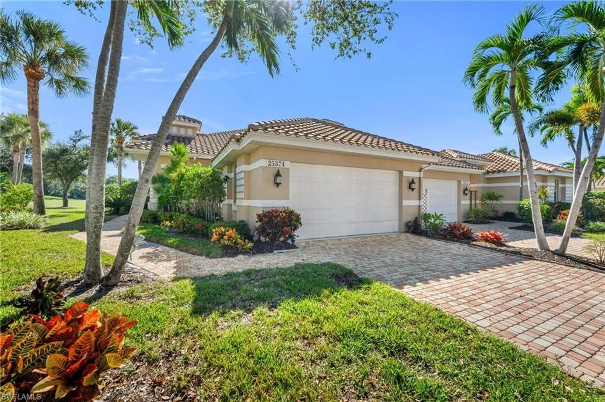 Property Slideshow image 17 of 29 | 25374 galashields cir, Bonita Springs, FL, 34134