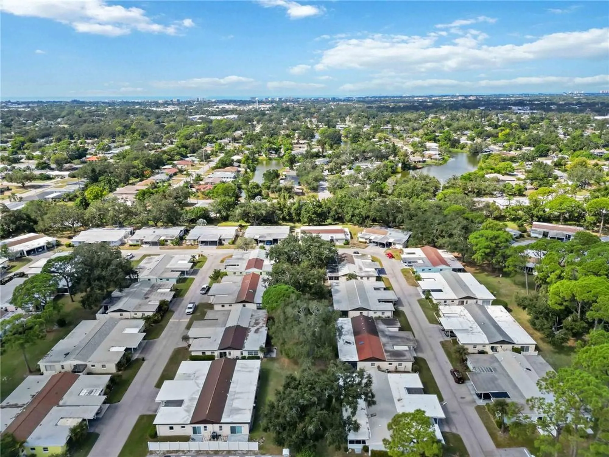 Property Slideshow image 40 of 51 | 3527 silver pine ct # 82, Sarasota, FL, 34231