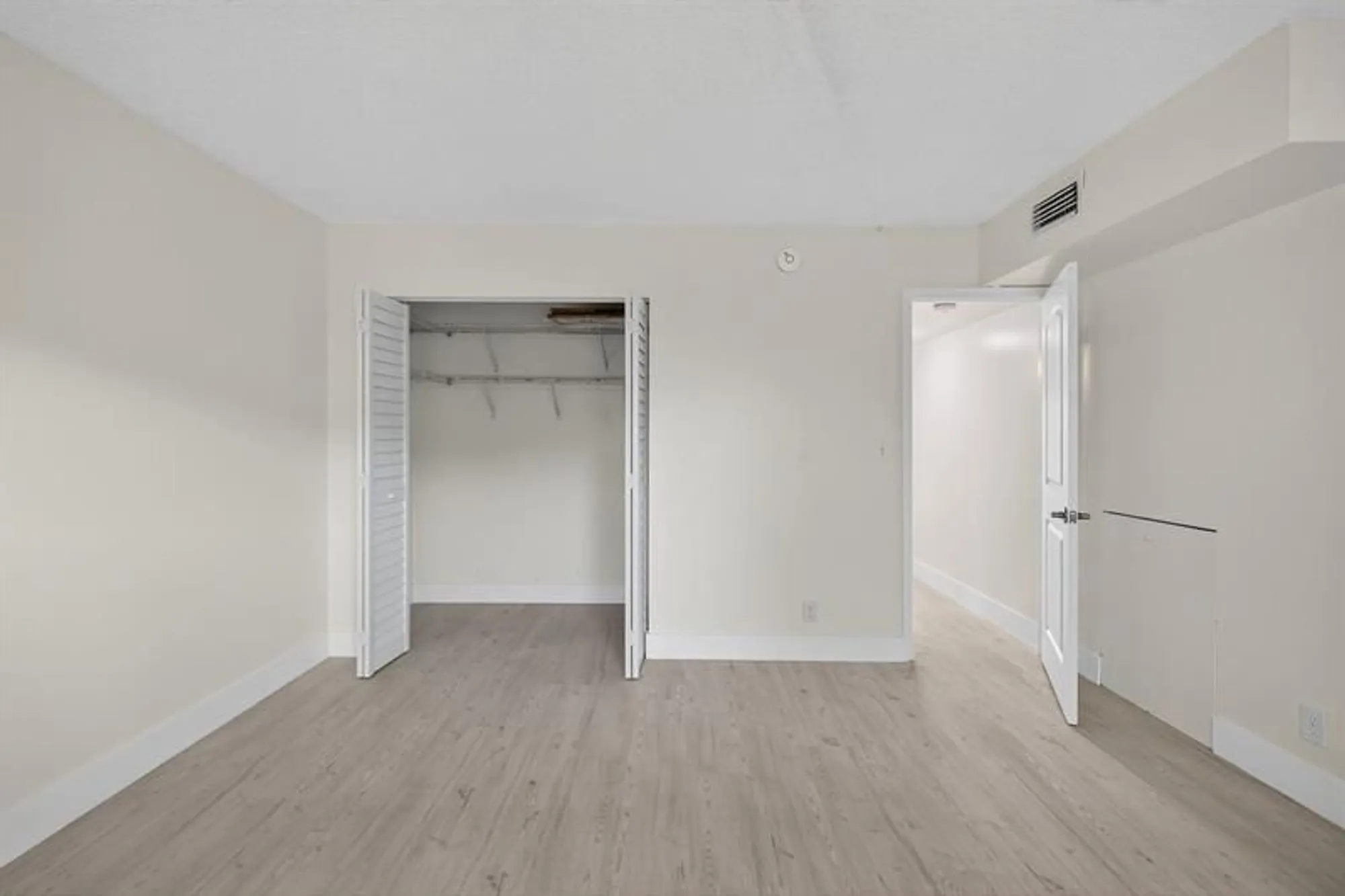 Property Slideshow image 12 of 24 | 2902 victoria cir g3, Coconut Creek, FL, 33066