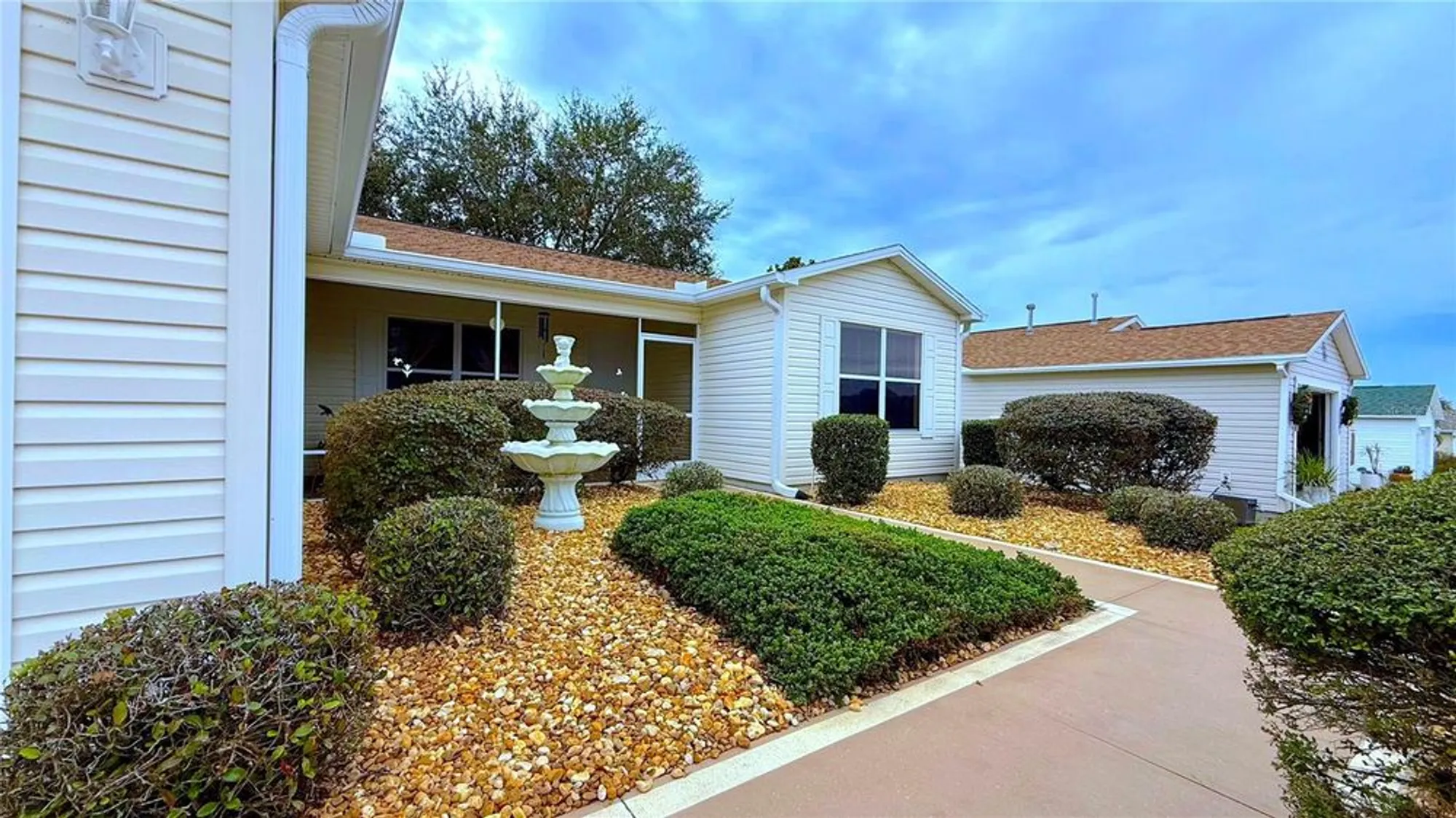 Property Slideshow image 4 of 26 | 17096 se 96th chapelwood cir, The Villages, FL, 32162