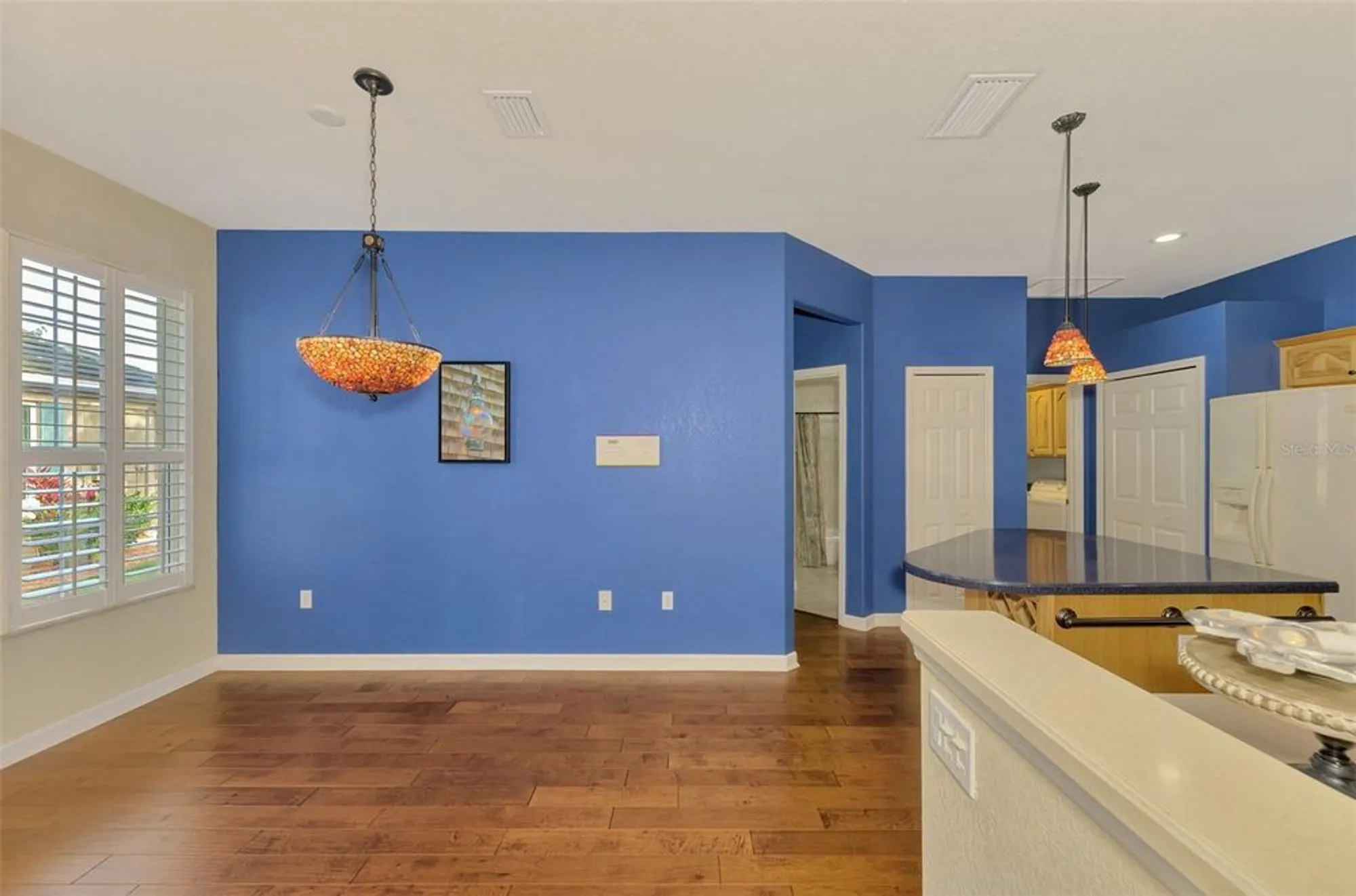 Property Slideshow image 18 of 53 | 4914 lakescene pl, Sarasota, FL, 34243