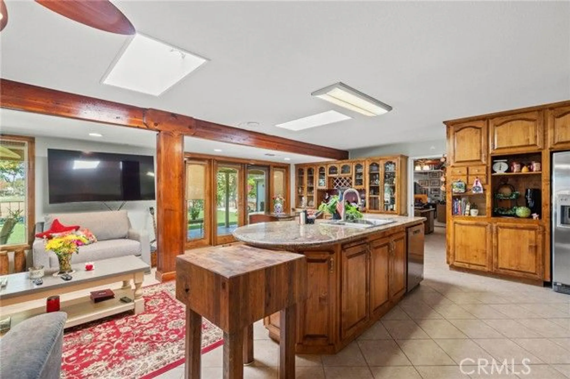 Property Slideshow image 8 of 48 | 704 river oaks dr, Bakersfield, CA, 93309