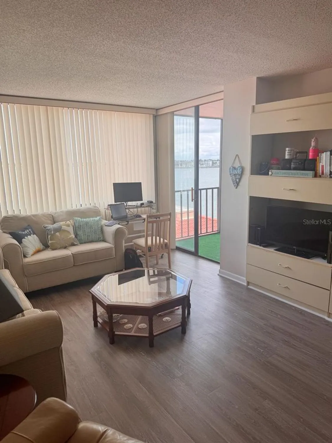 Property Slideshow image 8 of 37 | 6268 palma del mar blvd s apt 407, St Petersburg, FL, 33715