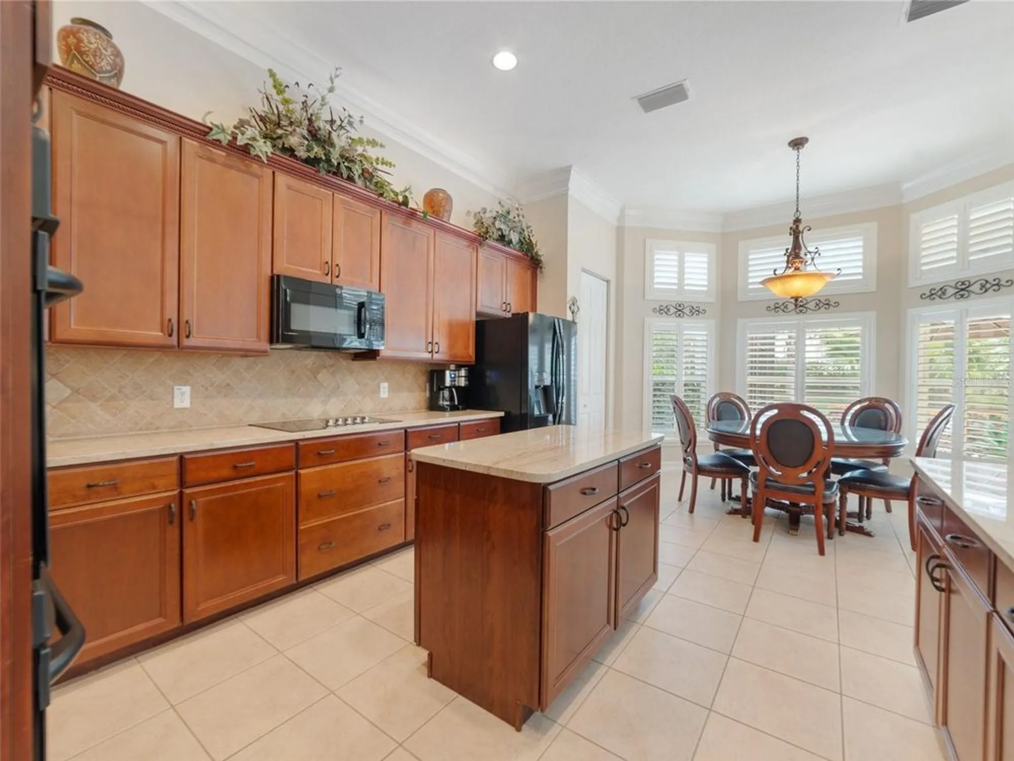 Property Slideshow image 17 of 62 | 5024 ruby flats dr, Wimauma, FL, 33598
