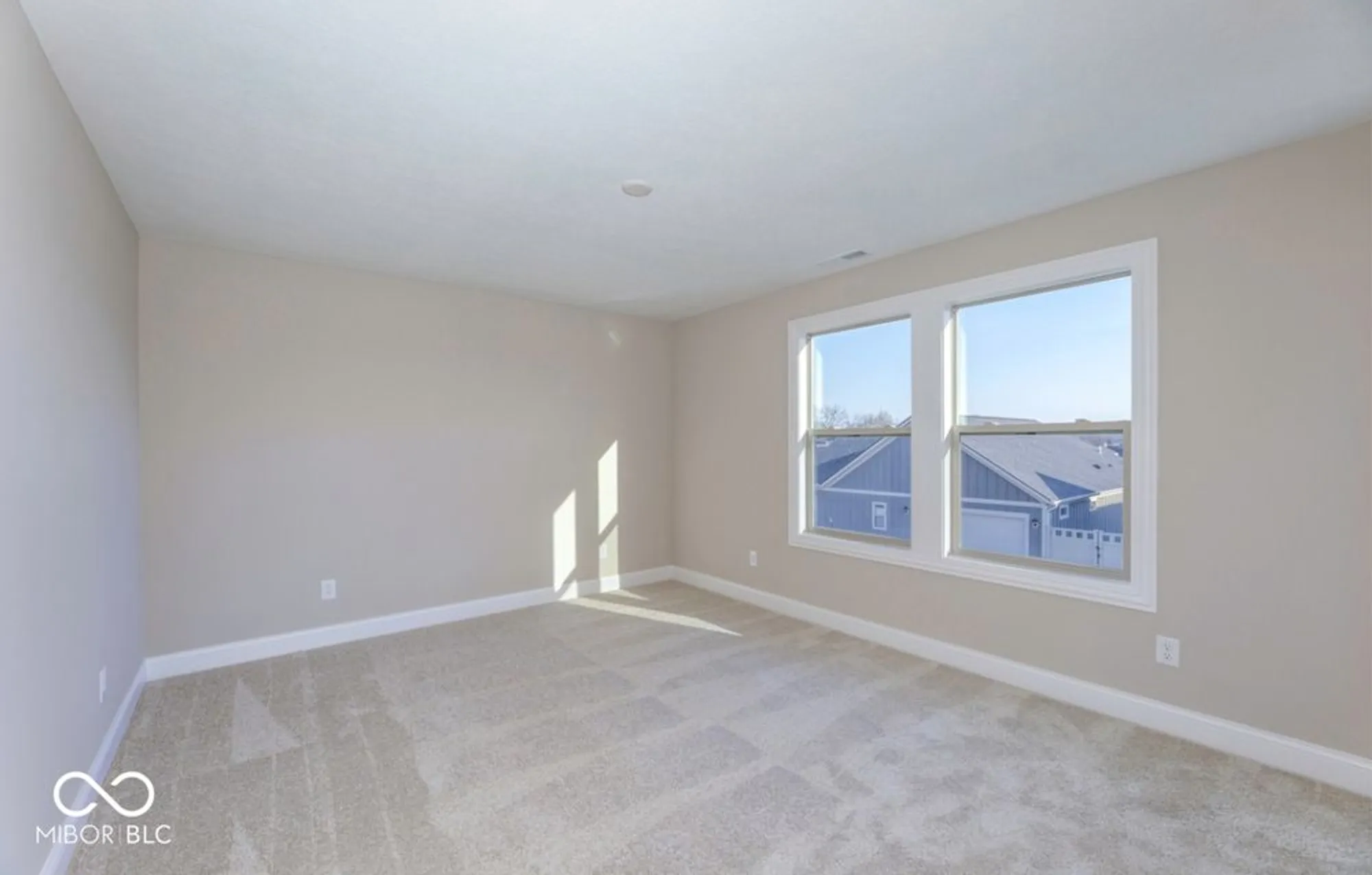 Property Slideshow image 26 of 38 | 2945 millgate dr, Carmel, IN, 46033