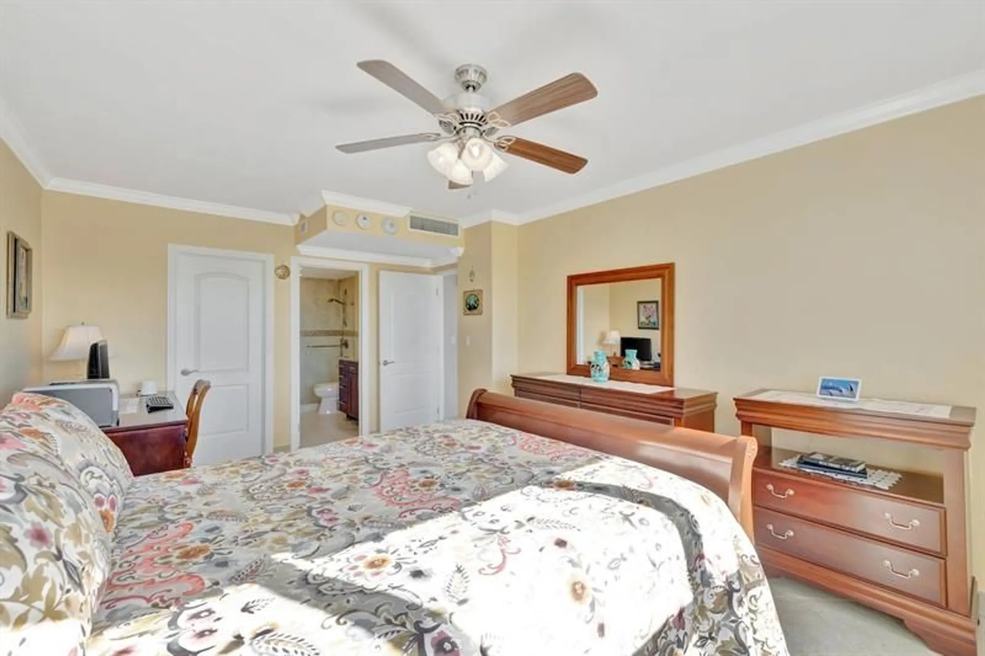 Property Slideshow image 30 of 49 | 3300 ne 36th st 1516, Fort Lauderdale, FL, 33308
