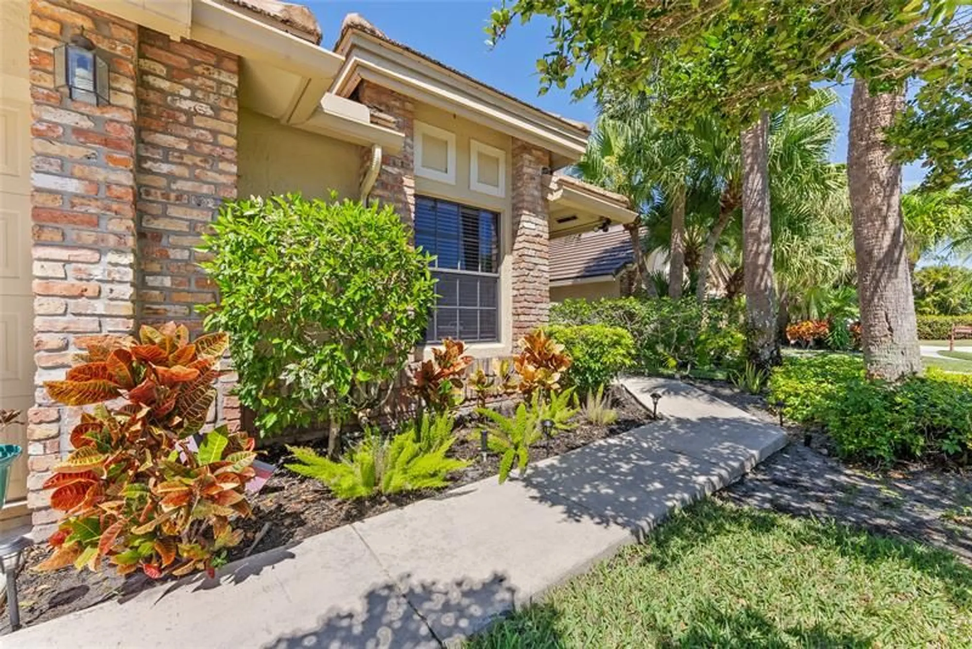 Property Slideshow image 39 of 48 | 6803 bitterbush pl, Boynton Beach, FL, 33472