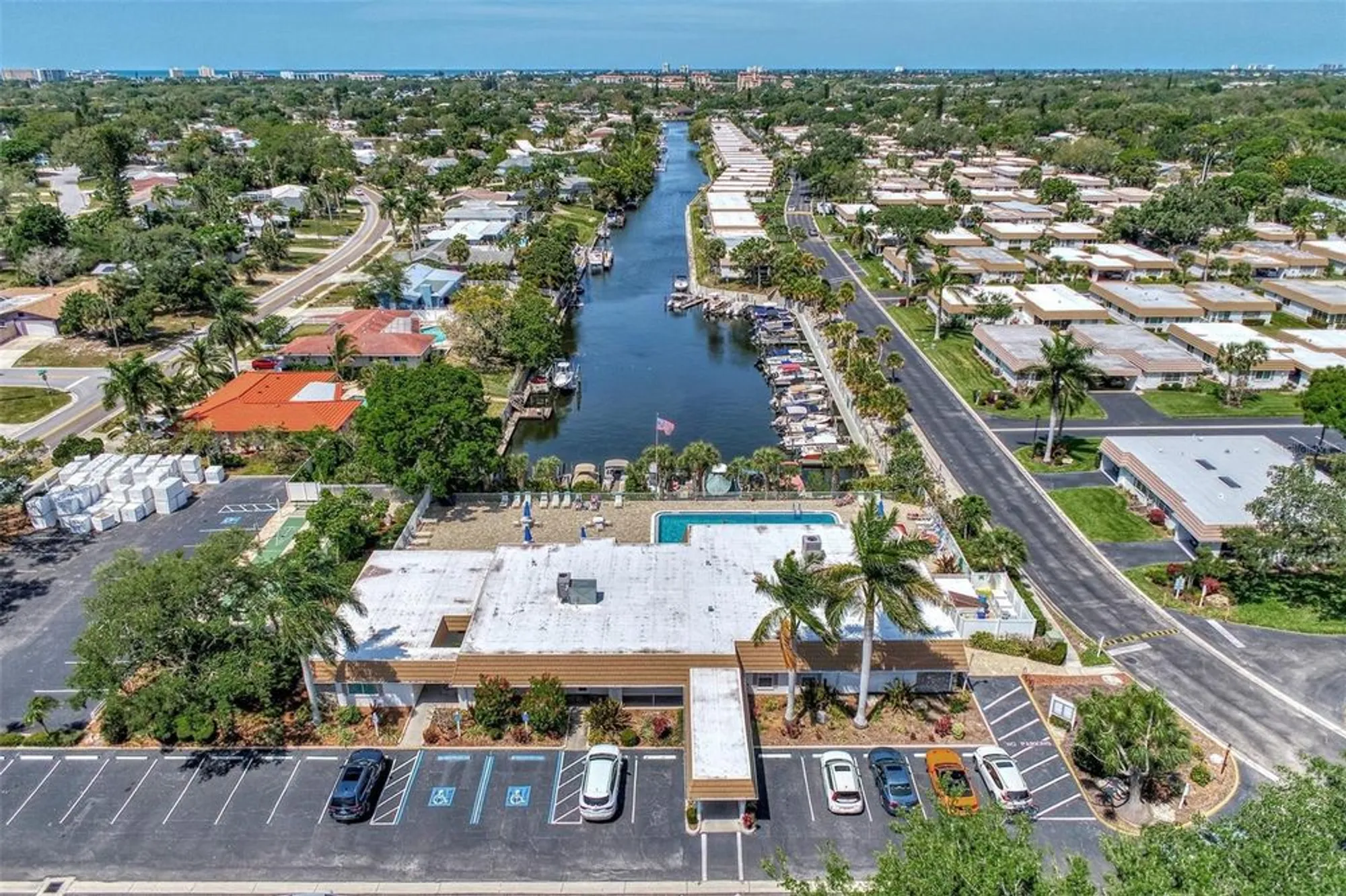 Property Slideshow image 35 of 47 | 2505 riverbluff pkwy # v196, Sarasota, FL, 34231