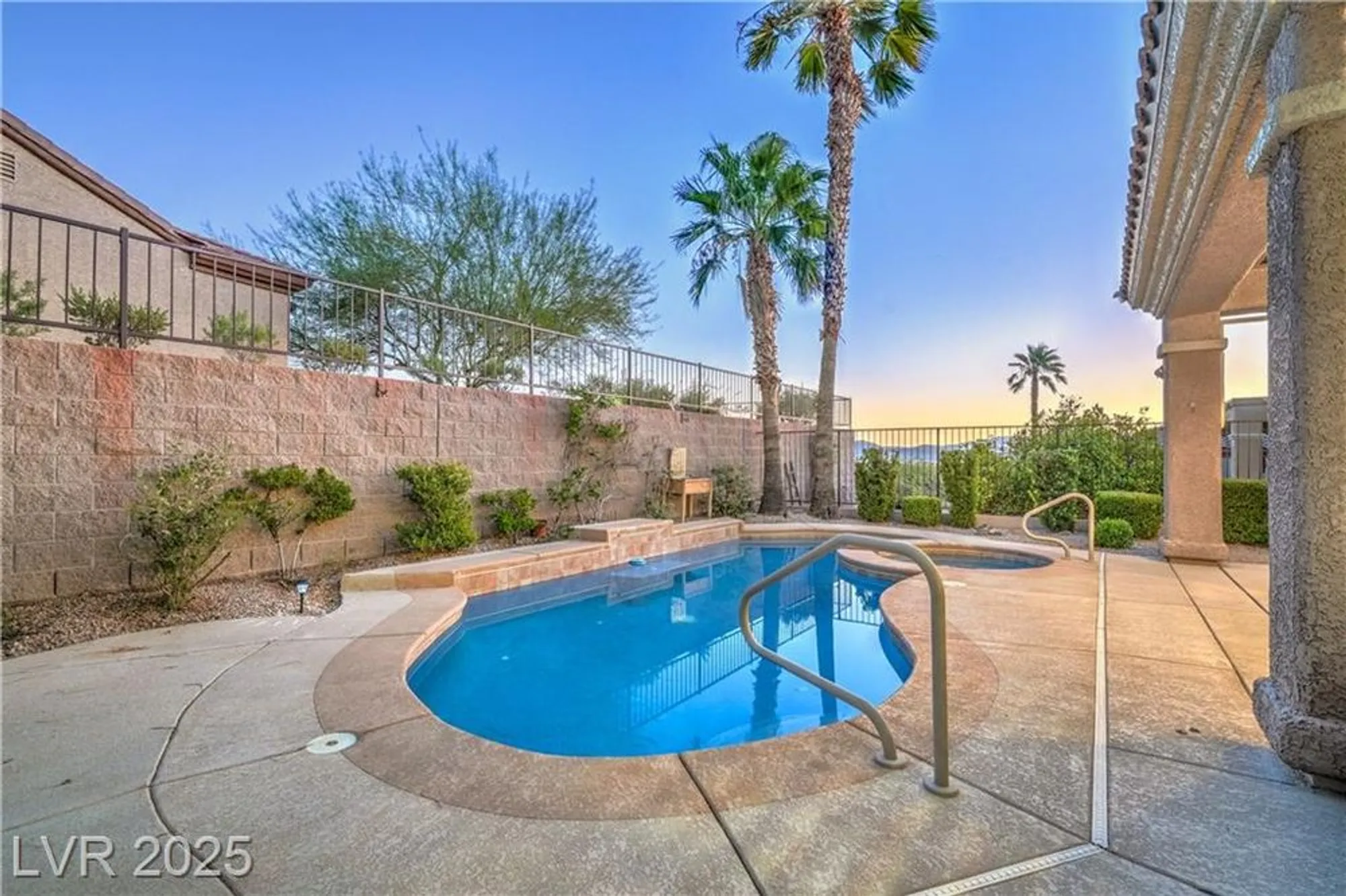 Property Slideshow image 39 of 65 | 2170 peyten park st, Henderson, NV, 89052