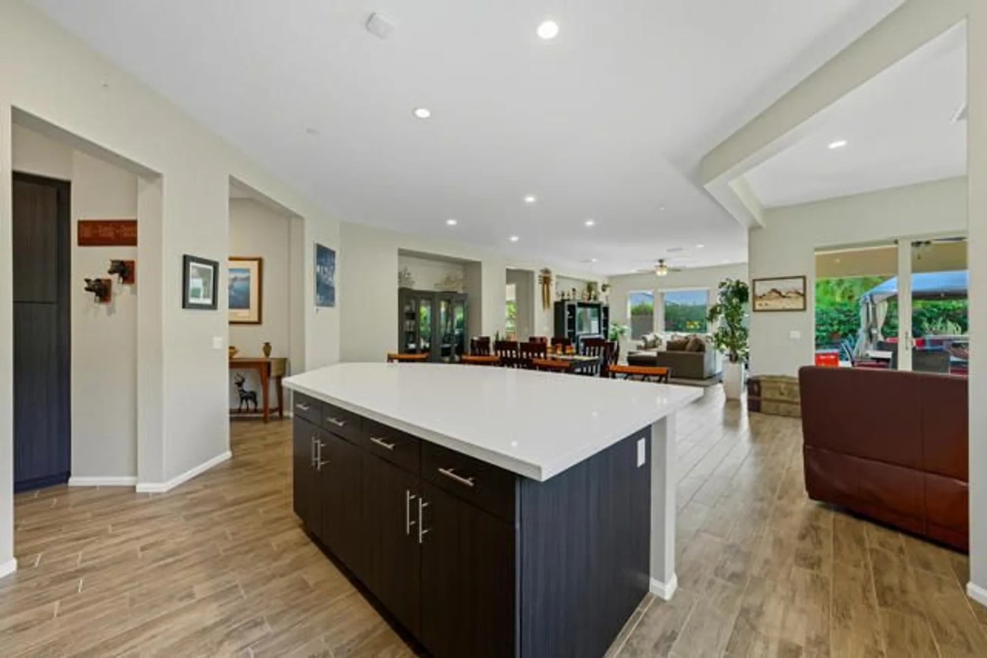 Property Slideshow image 9 of 67 | 82595 ladder canyon dr, Indio, CA, 92201