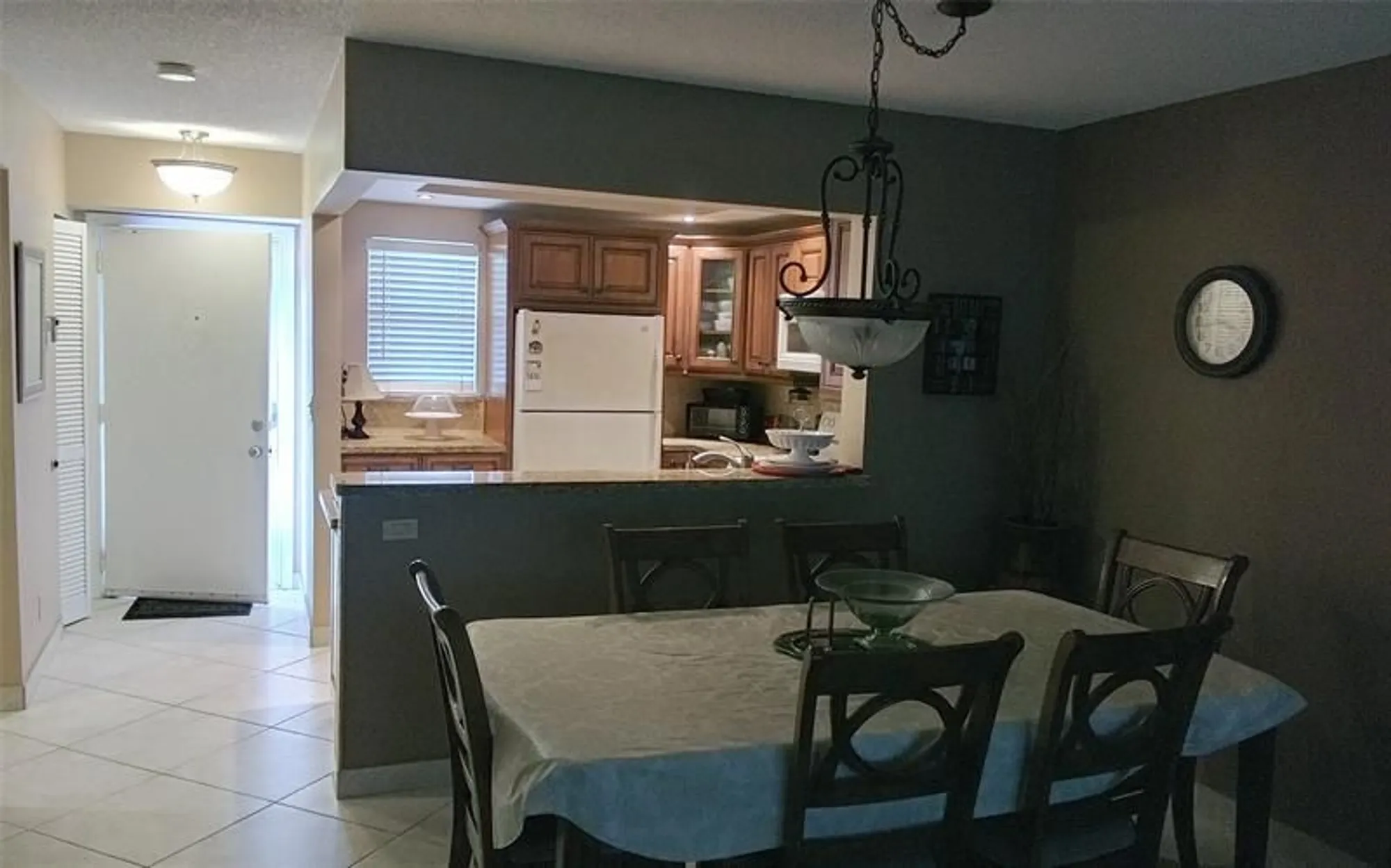 Property Slideshow image 15 of 62 | 206 se 10th st 406, Dania Beach, FL, 33004