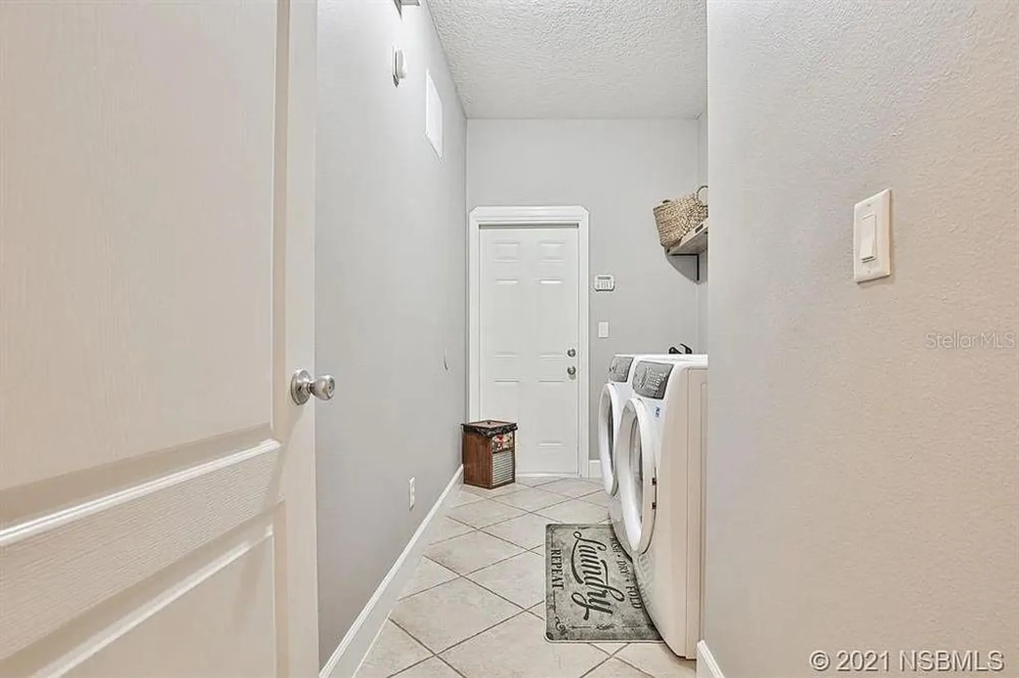 Property Slideshow image 13 of 35 | 453 venetian villa dr, New Smyrna Beach, FL, 32168