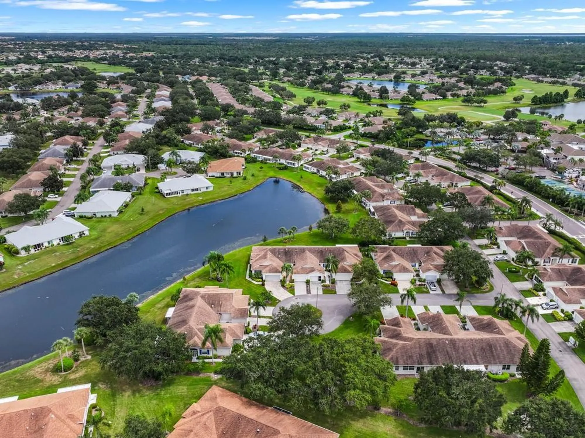 Property Slideshow image 40 of 47 | 1012 radison lake ct 59, Sun City Center, FL, 33573