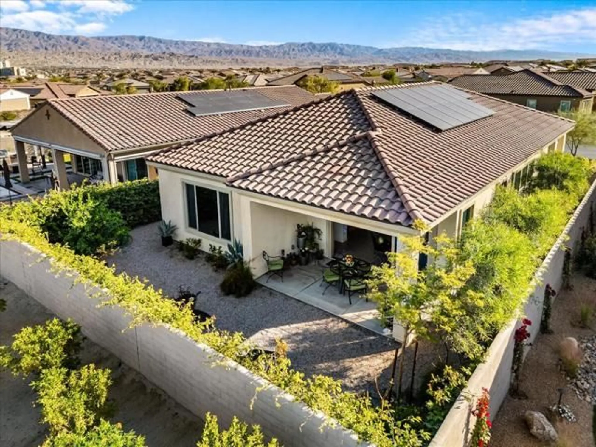 Property Slideshow image 4 of 51 | 132 claret, Rancho Mirage, CA, 92270