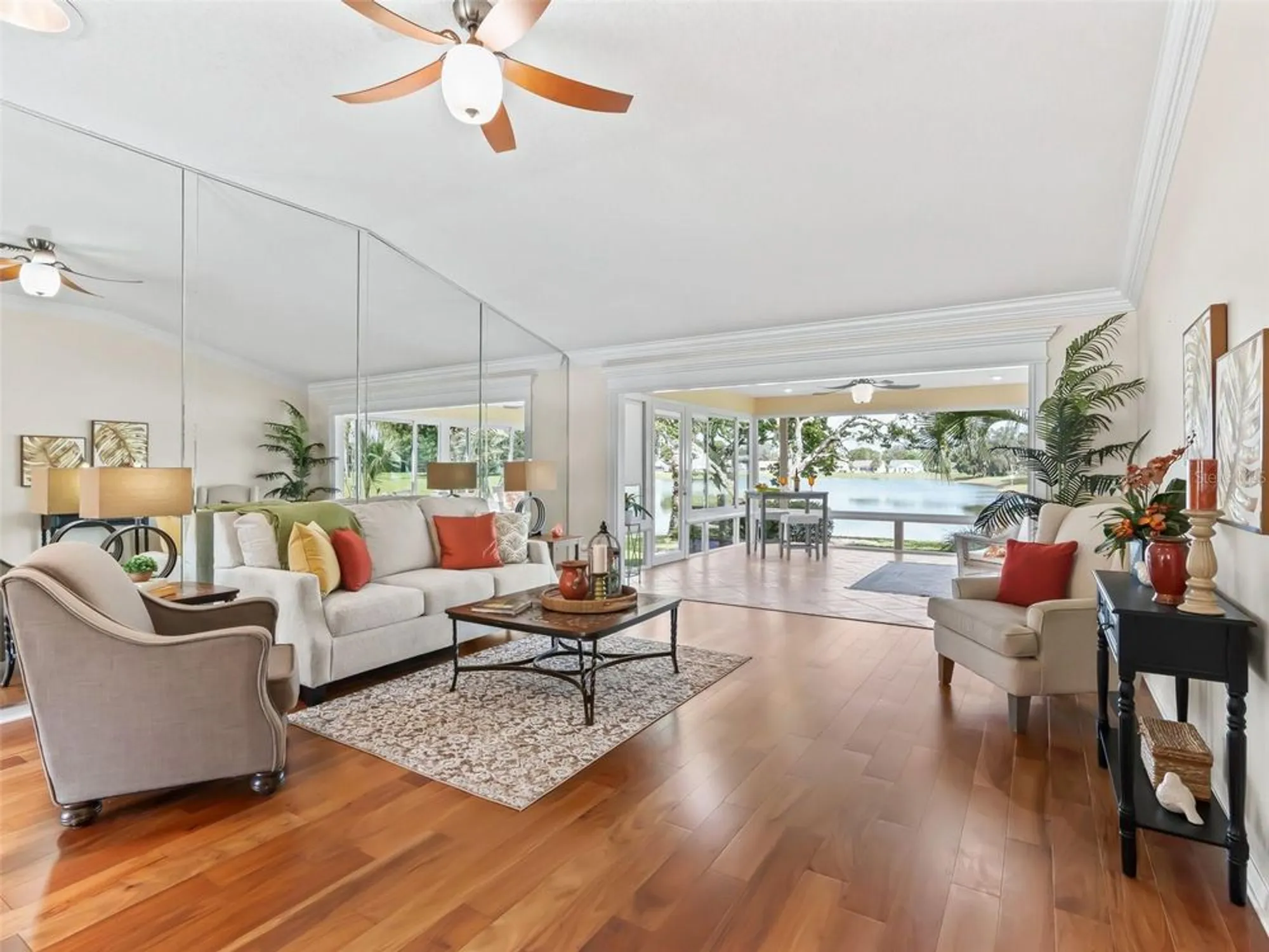 Property Slideshow image 12 of 51 | 1013 del rio dr, Lady Lake, FL, 32159