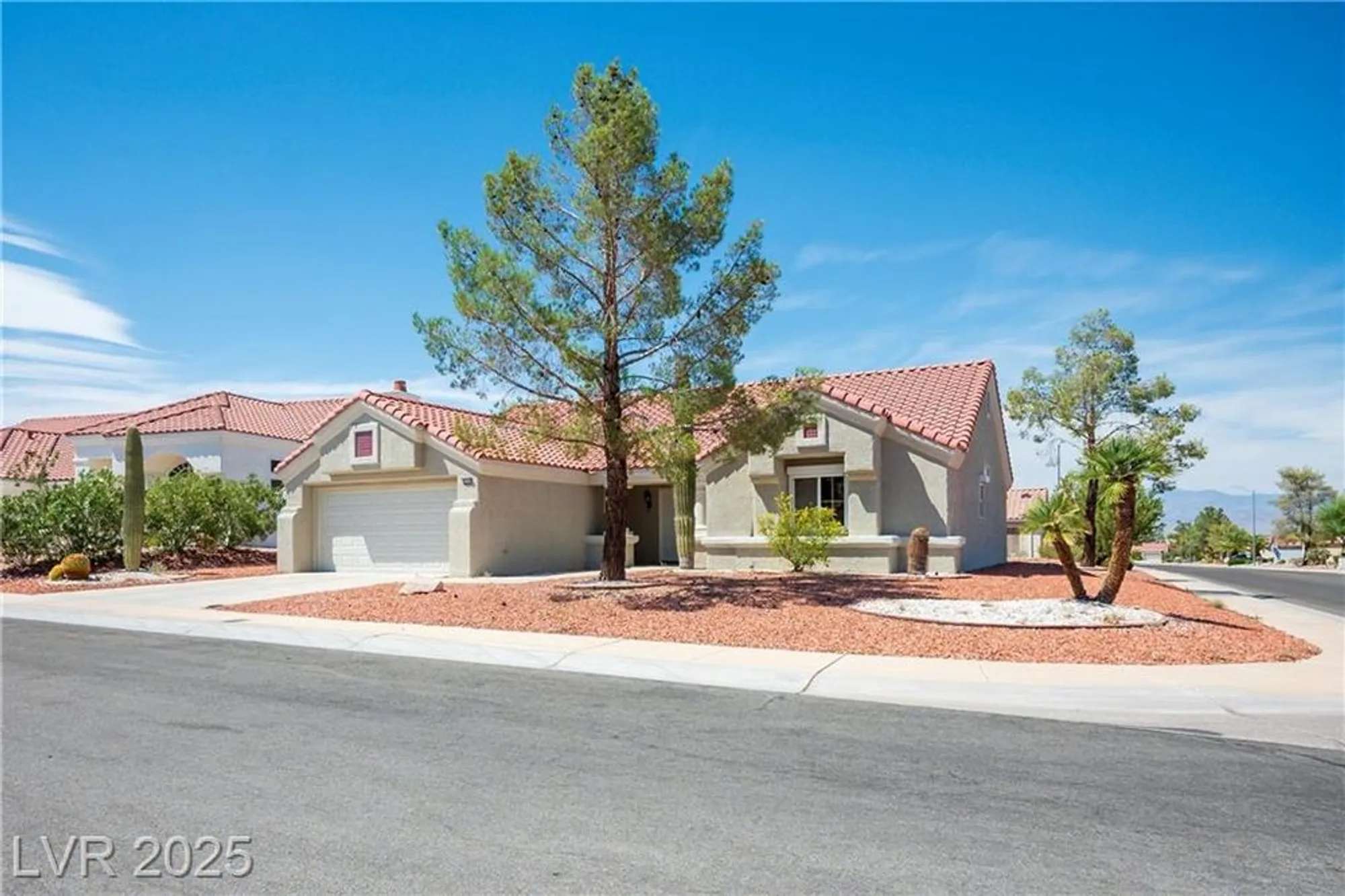 Property Slideshow image 40 of 59 | 8500 gull dr, Las Vegas, NV, 89134