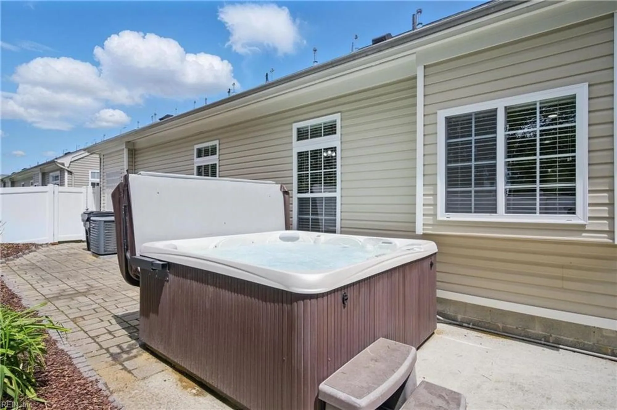 Property Slideshow image 44 of 46 | 809 mason ct, Chesapeake, VA, 23320