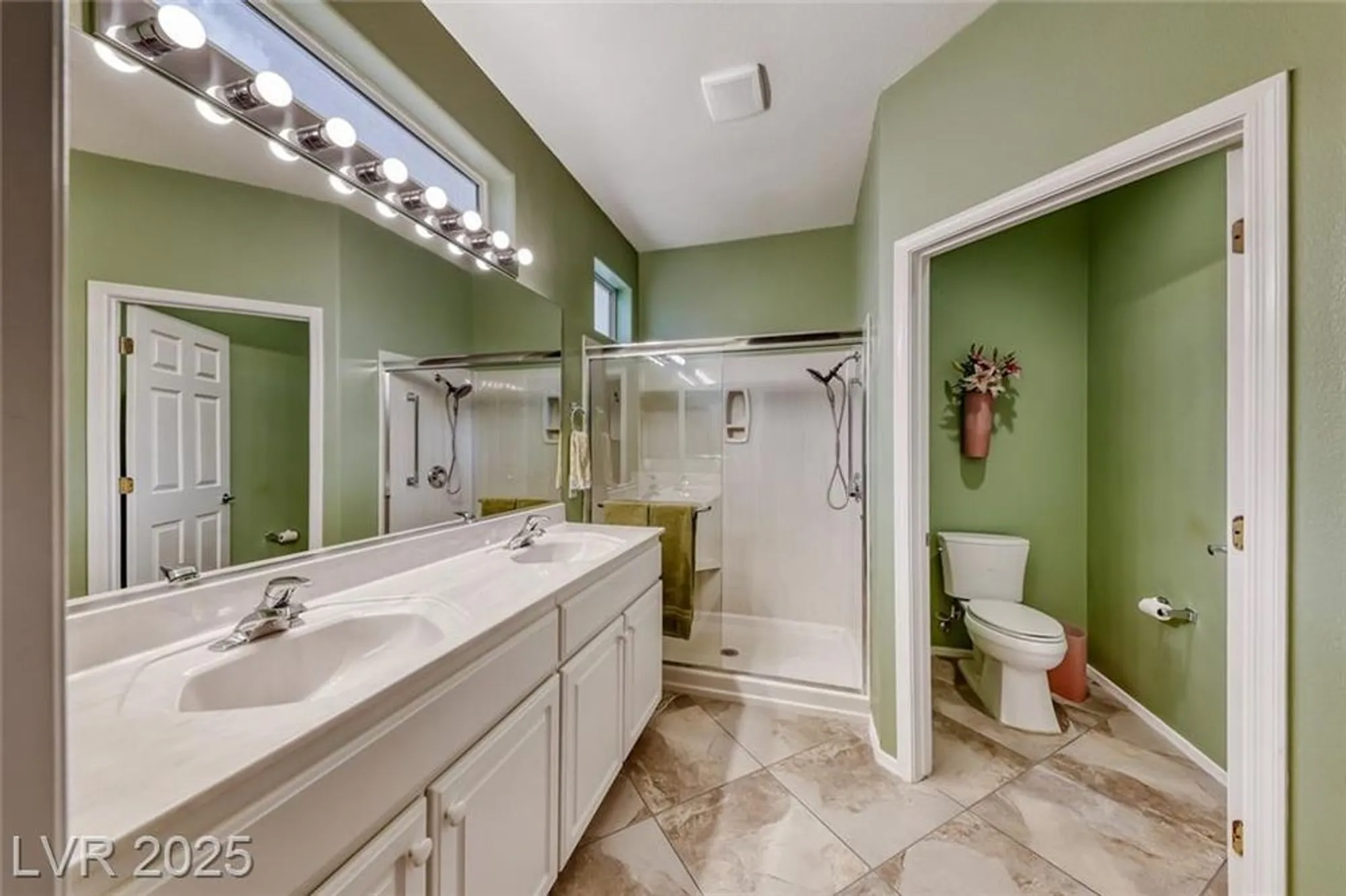 Property Slideshow image 29 of 47 | 2356 great elk dr, Henderson, NV, 89052