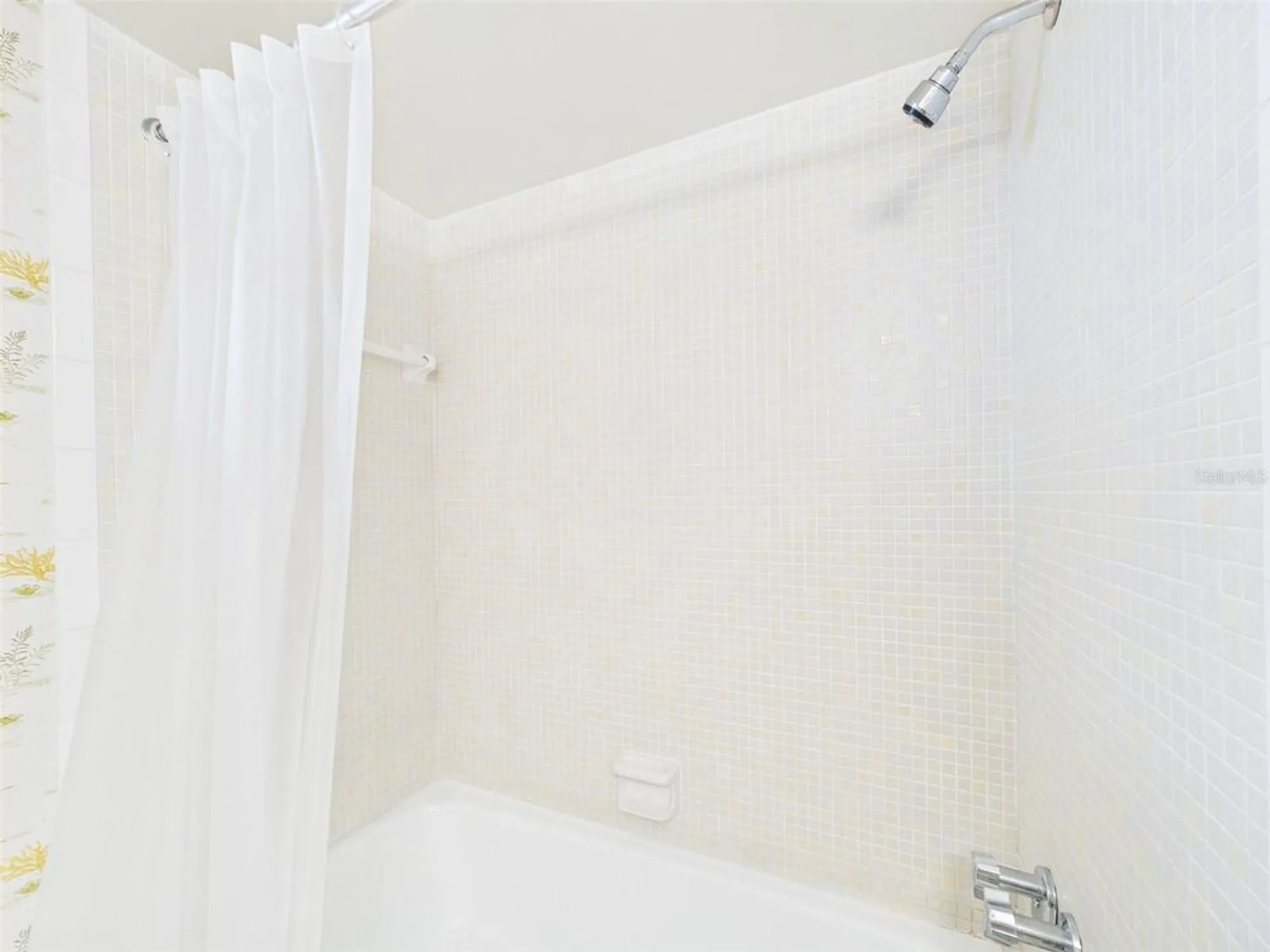 Property Slideshow image 23 of 65 | 700 mirror ter 702, Winter Haven, FL, 33881