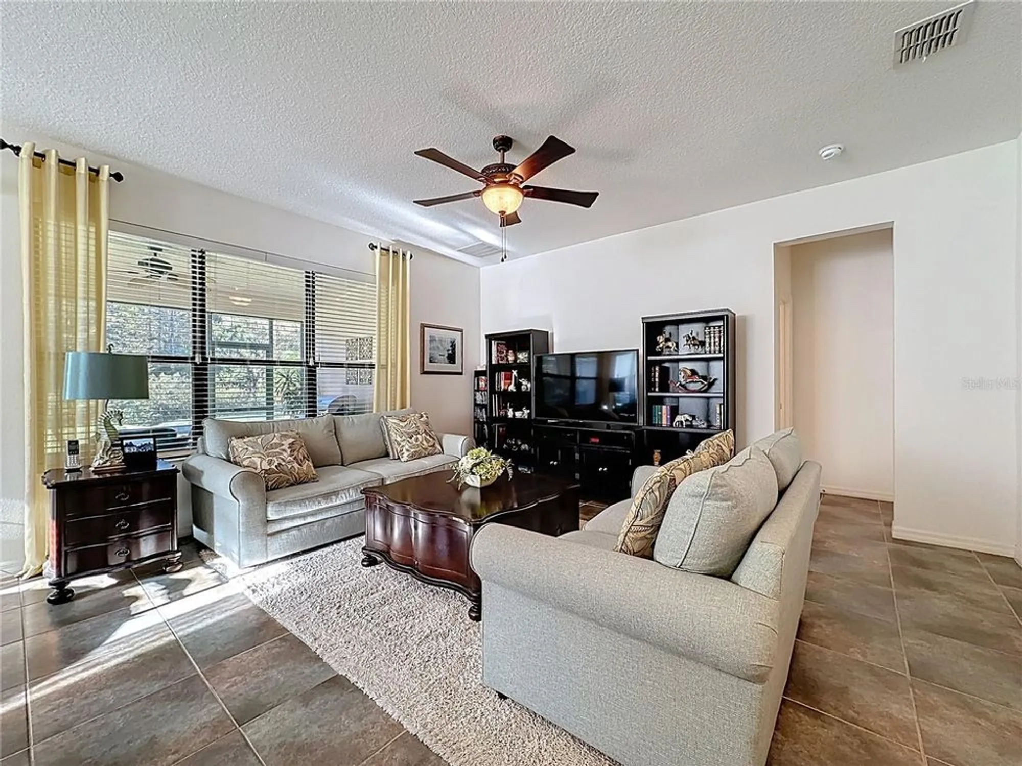 Property Slideshow image 9 of 68 | 1398 del mar dr, Kissimmee, FL, 34759