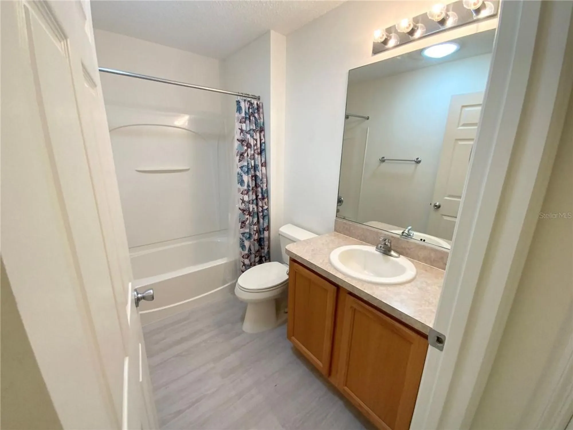 Property Slideshow image 12 of 16 | 317 rowesville ln, The Villages, FL, 32162