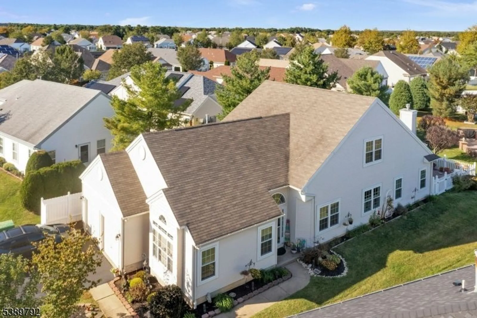 Property Slideshow image 3 of 50 | 5 la rochelle dr, Manchester Tw, NJ, 08759