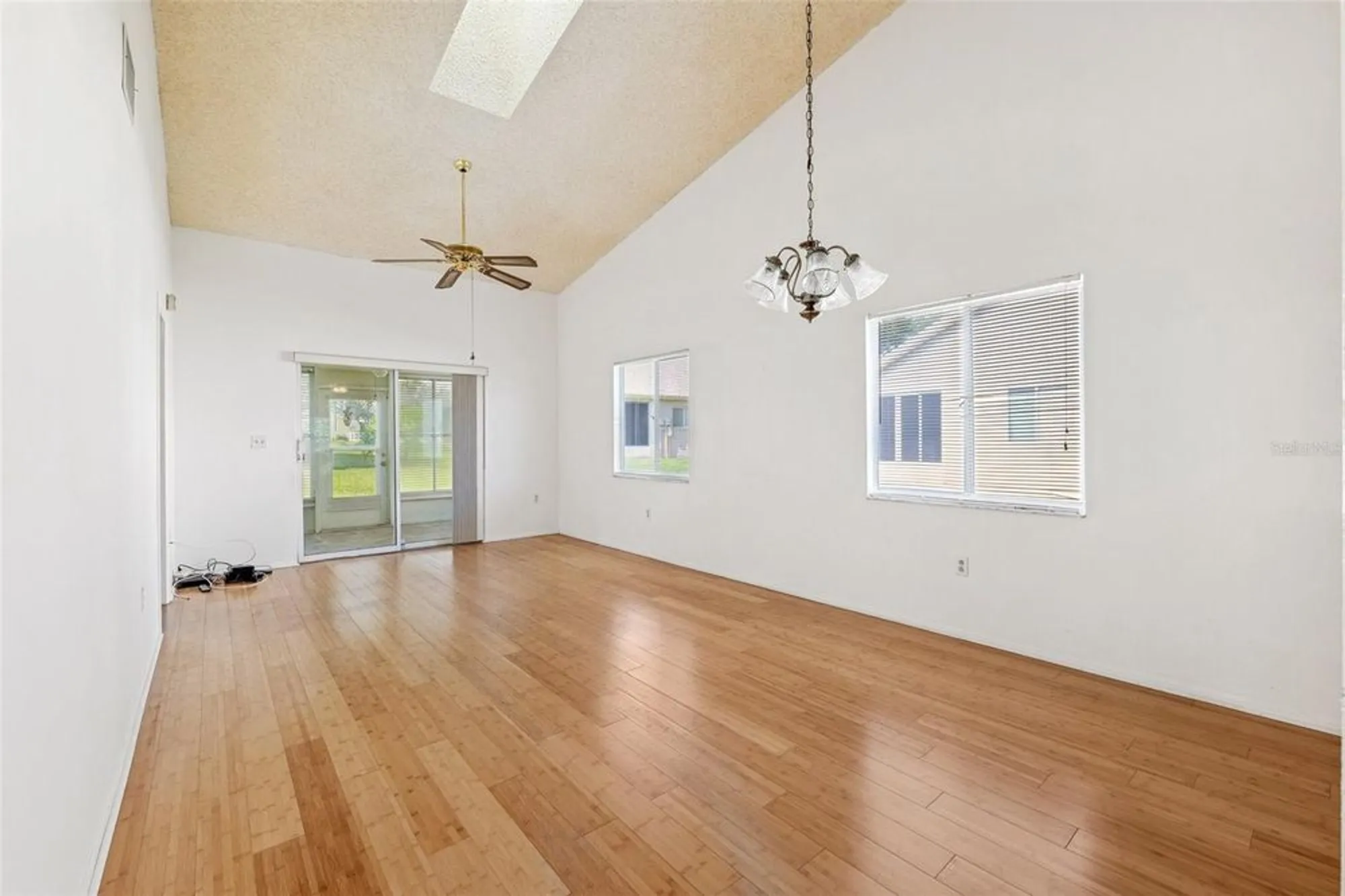 Property Slideshow image 11 of 30 | 6514 thicket trl, New Port Richey, FL, 34653