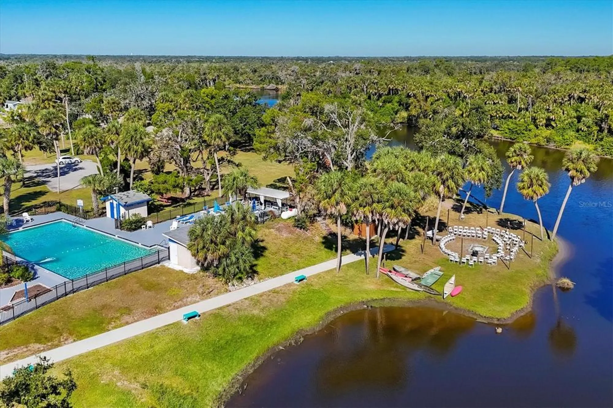 Property Slideshow image 32 of 34 | 1111 w faith cir apt 2004, Bradenton, FL, 34212