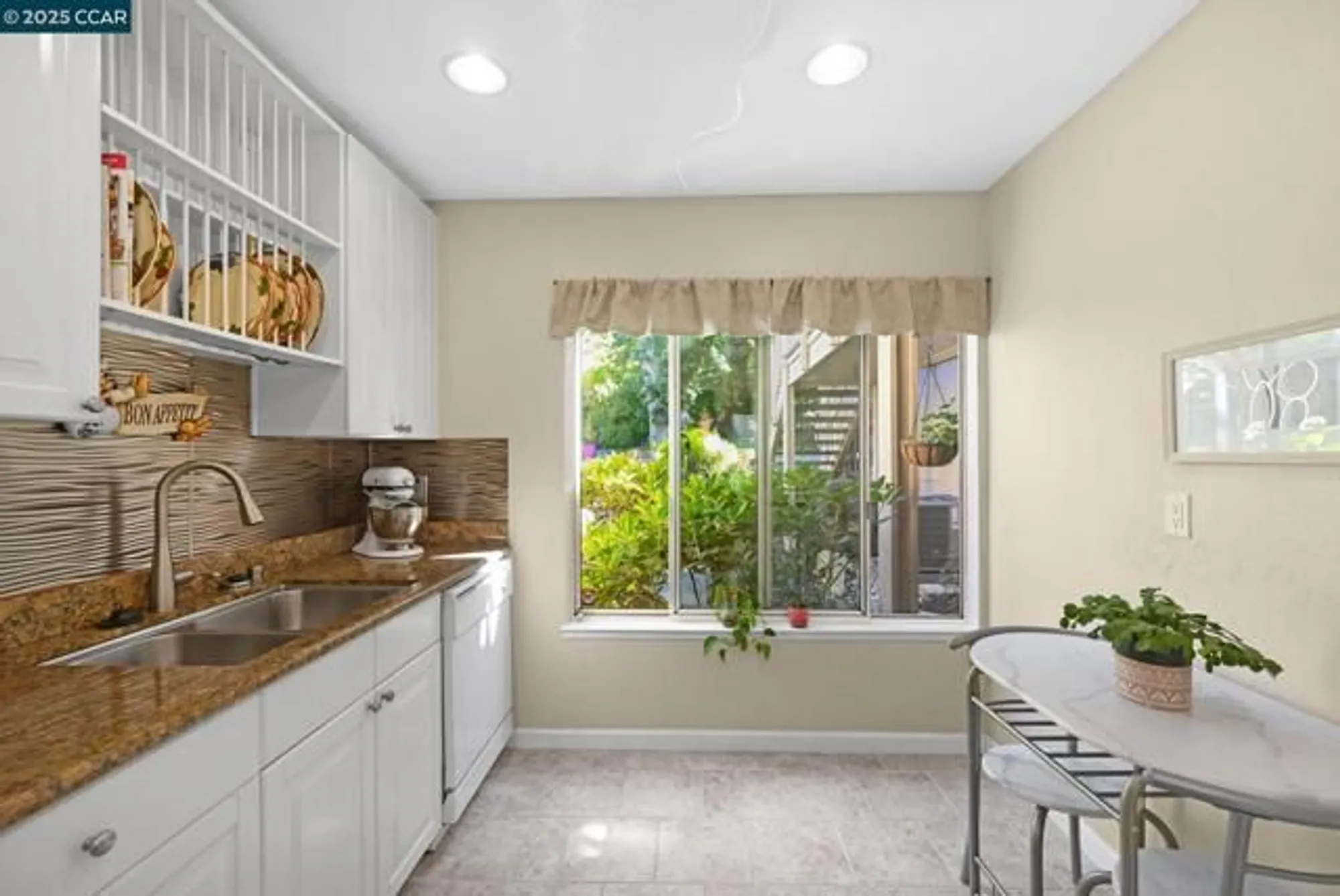 Property Slideshow image 12 of 33 | 2055 cactus ct 2, Walnut Creek, CA, 94595